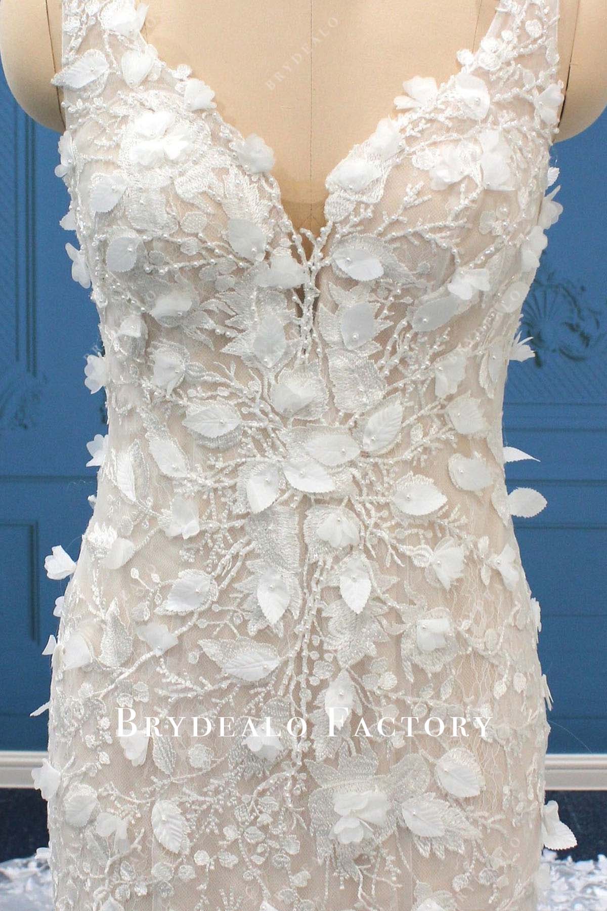 lace appliques v neck wedding dress