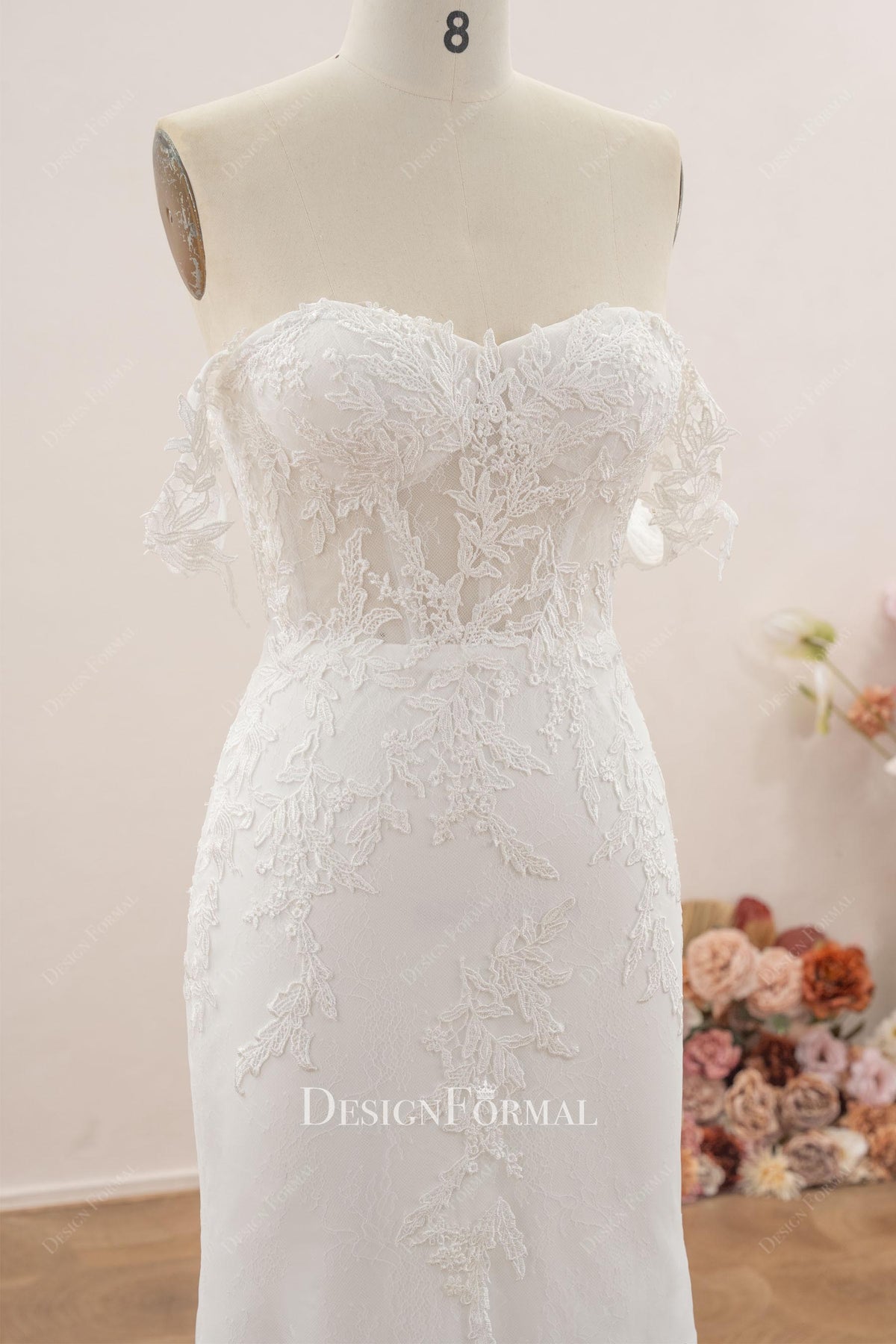 lace sweetheart neck wedding dress