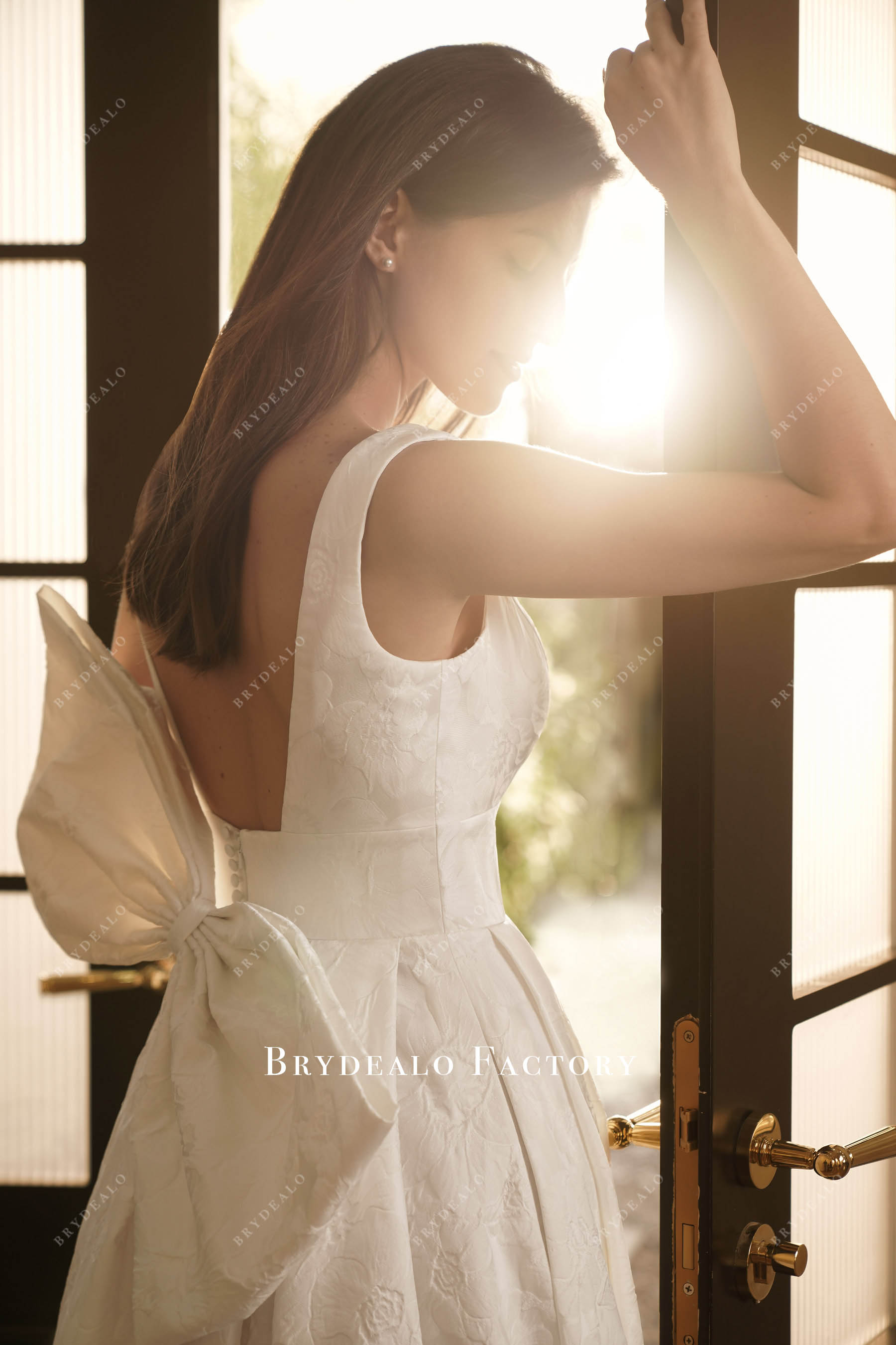 large bowknot bridal dress