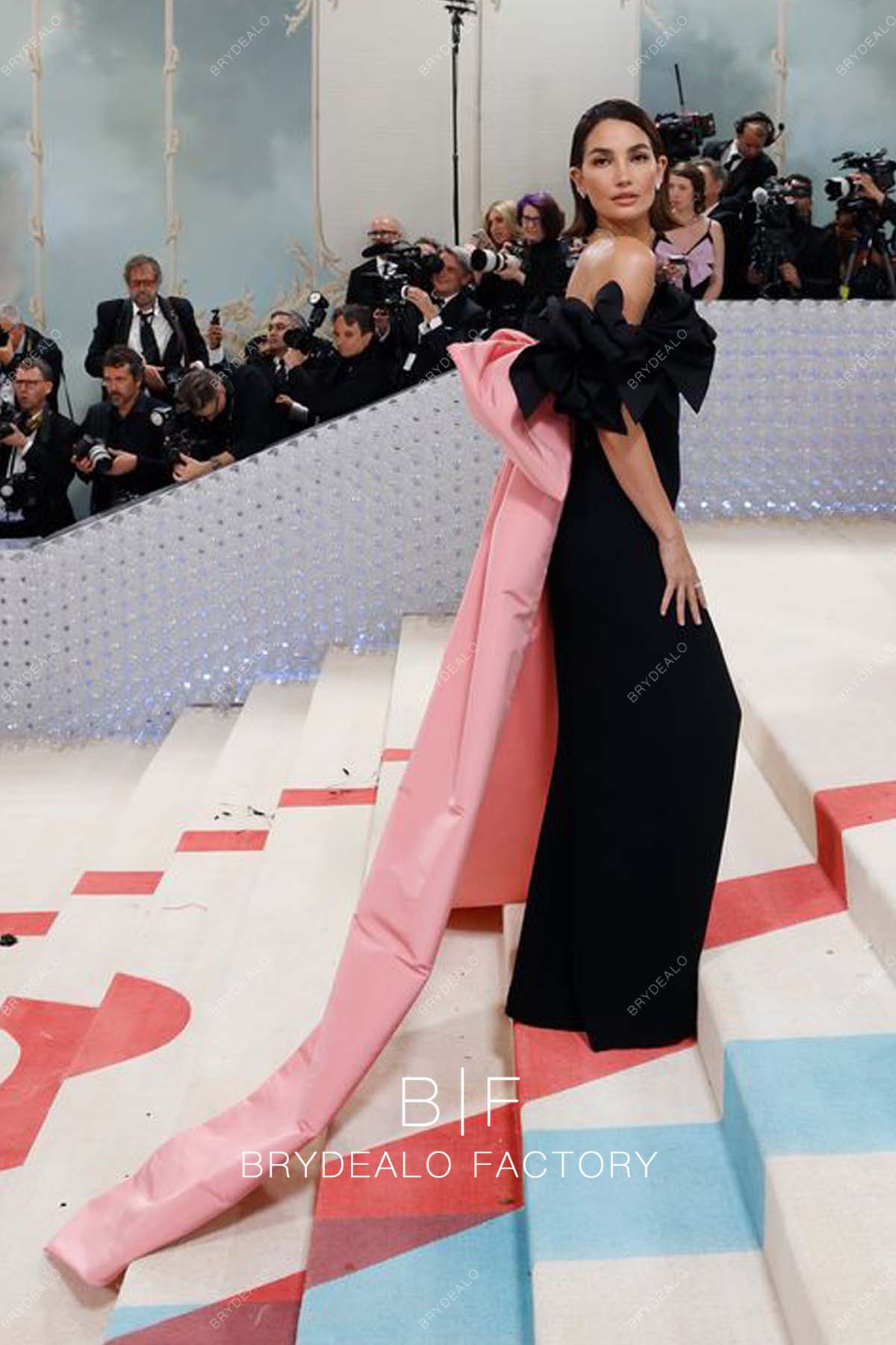 Lily Aldridge 2023 Met Gala Pink Big Bowknot Dress