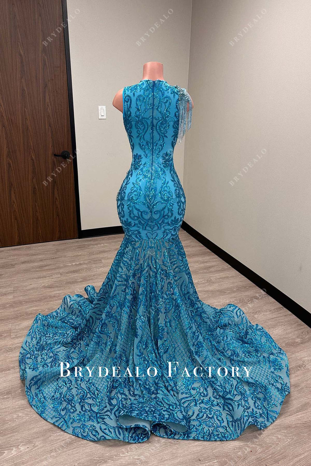 Elegant White Long Mermaid Prom Dress High Split Sequin Applique main image 1
