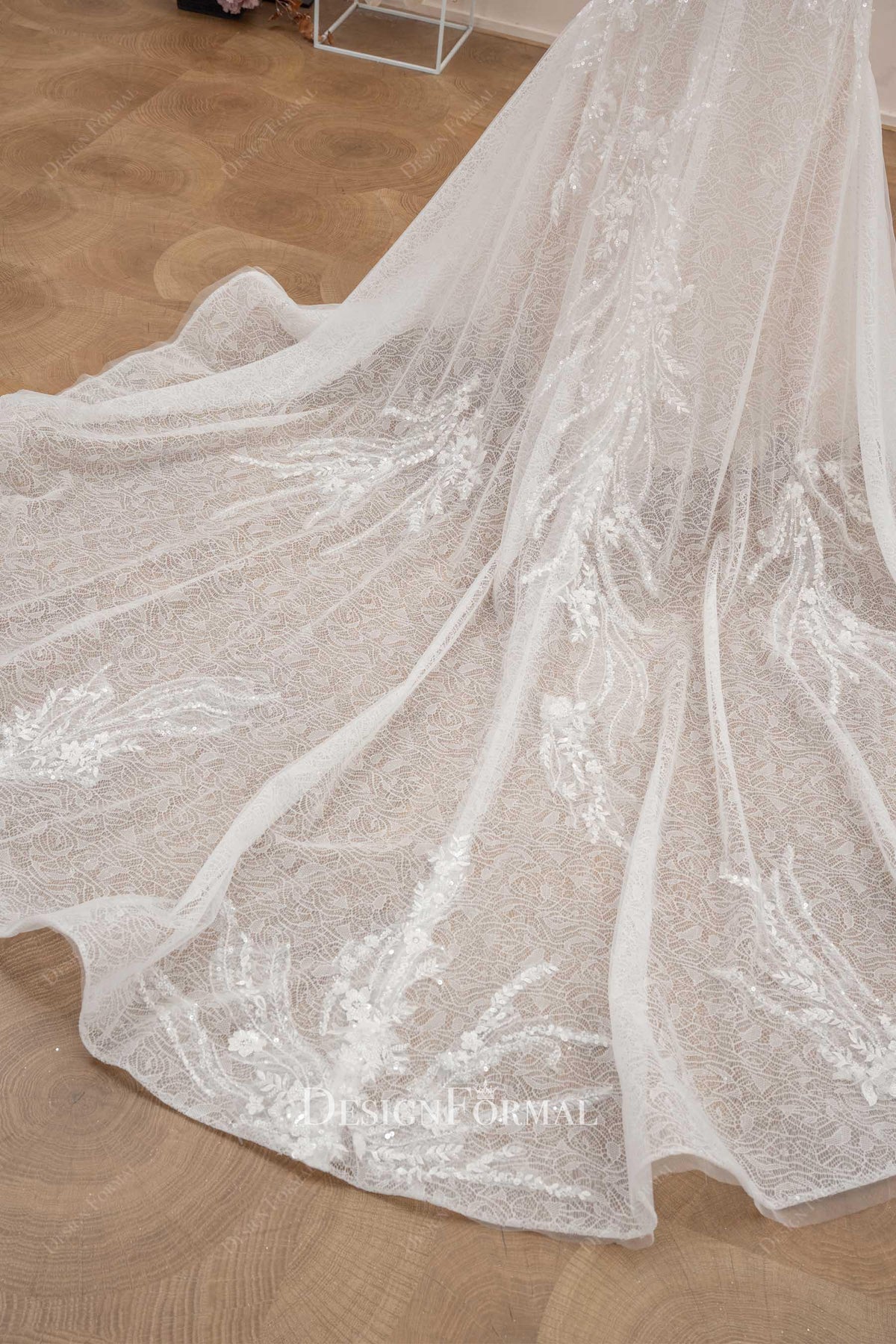 luxury beaded lace appliques wedding dress