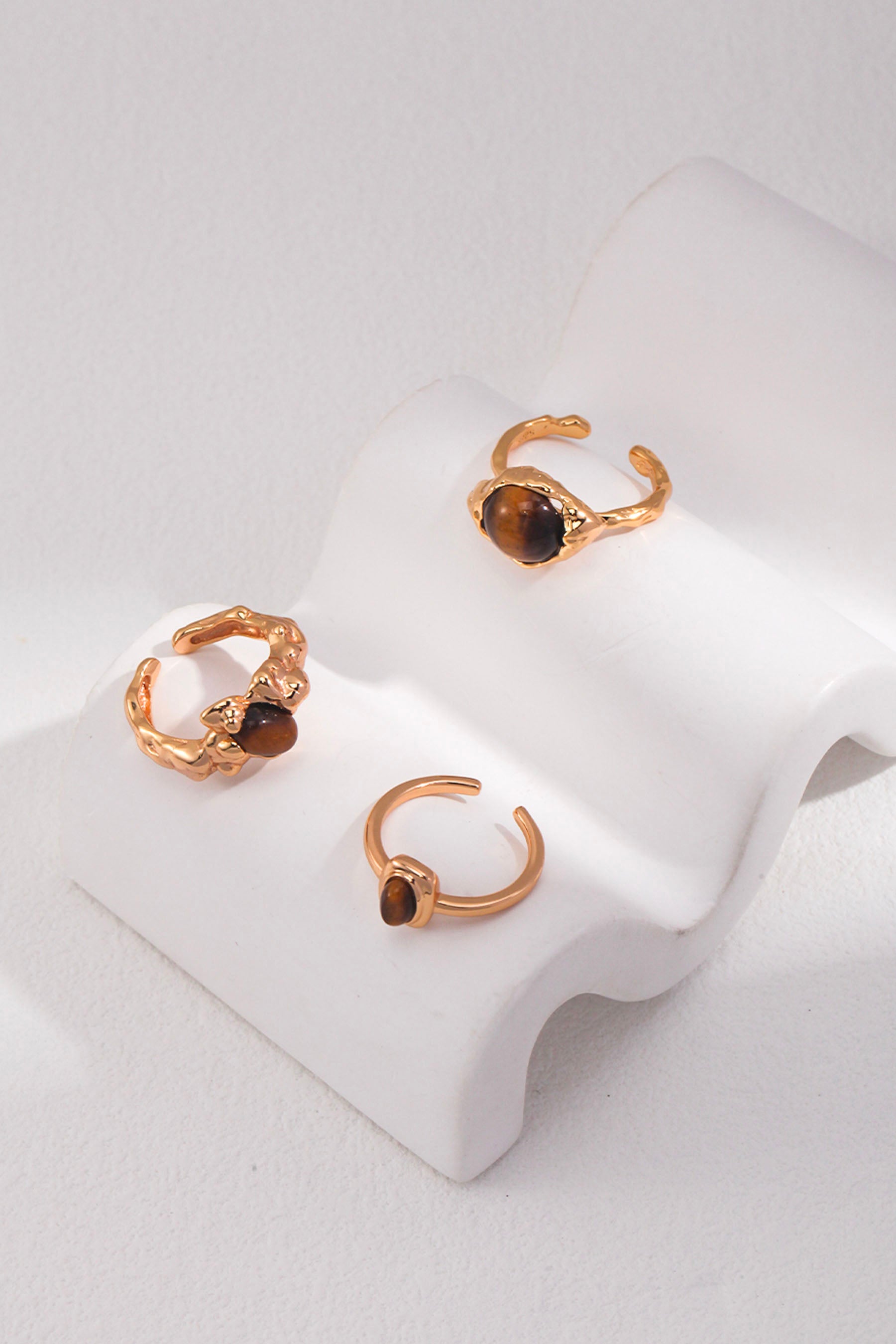 minimalist tiger eye gem stone ring