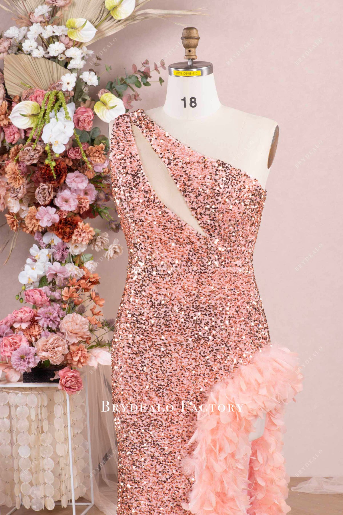 Black One Shoulder Side Slit Feather Applique Prom Gowns JTE115 main image 1