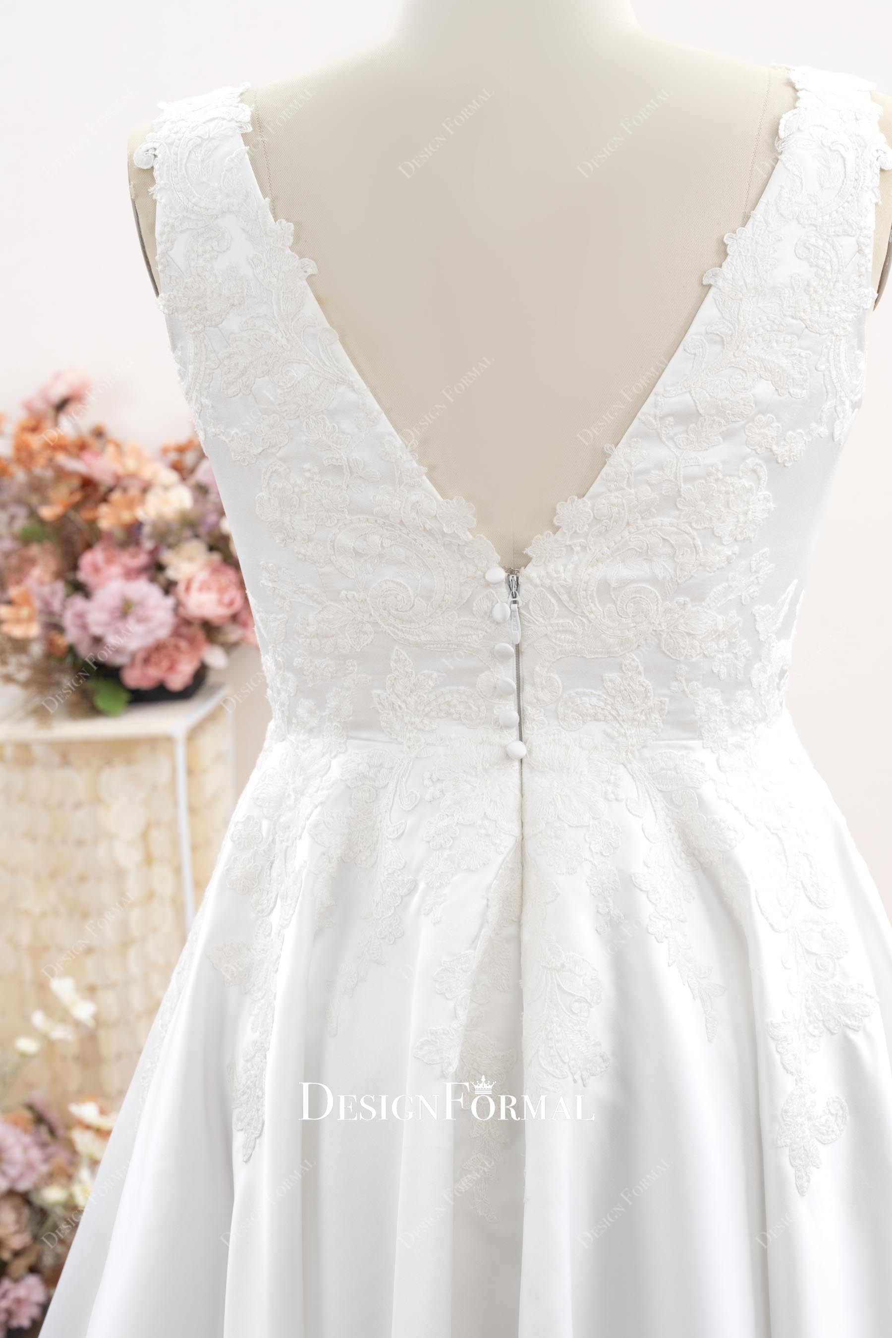 open V-back buttons up bridal dress