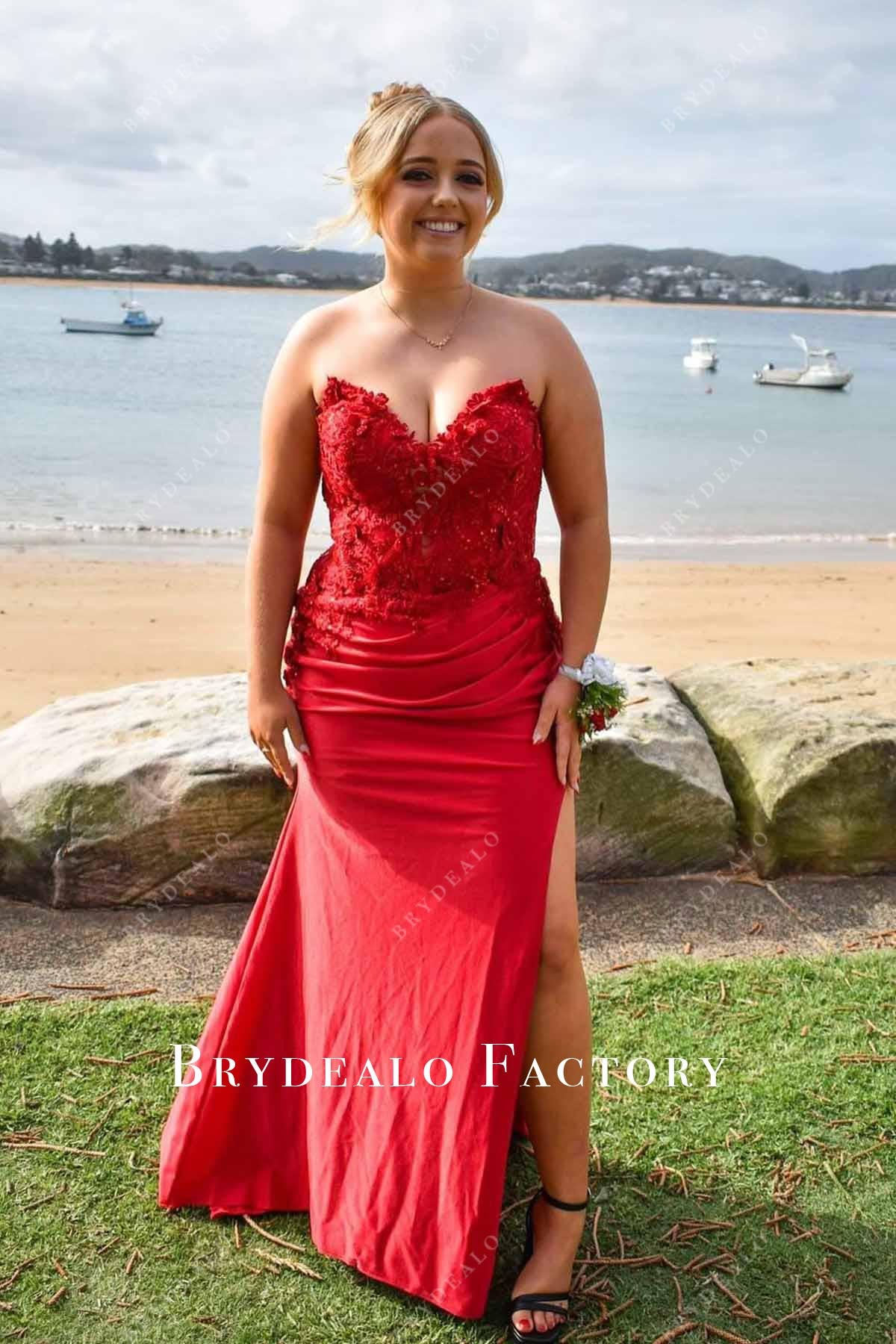 red lace strapless prom dress