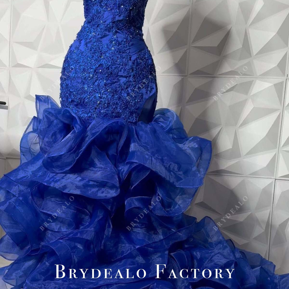 Royal Blue Lace Sleeveless Ruffled Organza Trumpet Prom Dress