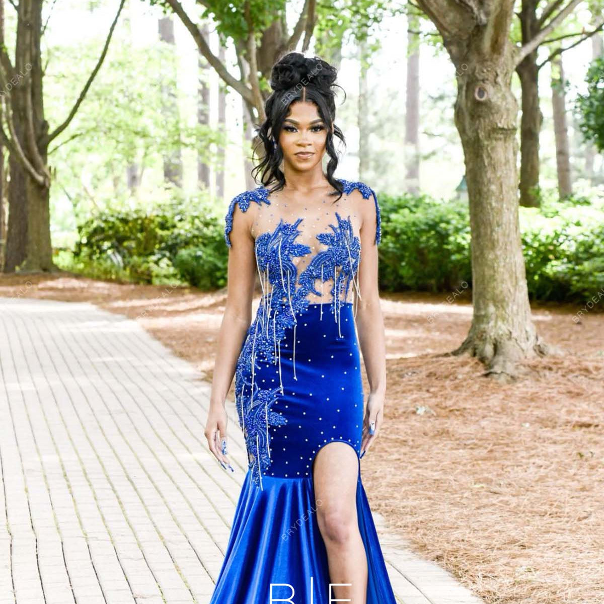 Royal Blue Beaded Appliques Mermaid Velvet Slit Long Train Prom Dress
