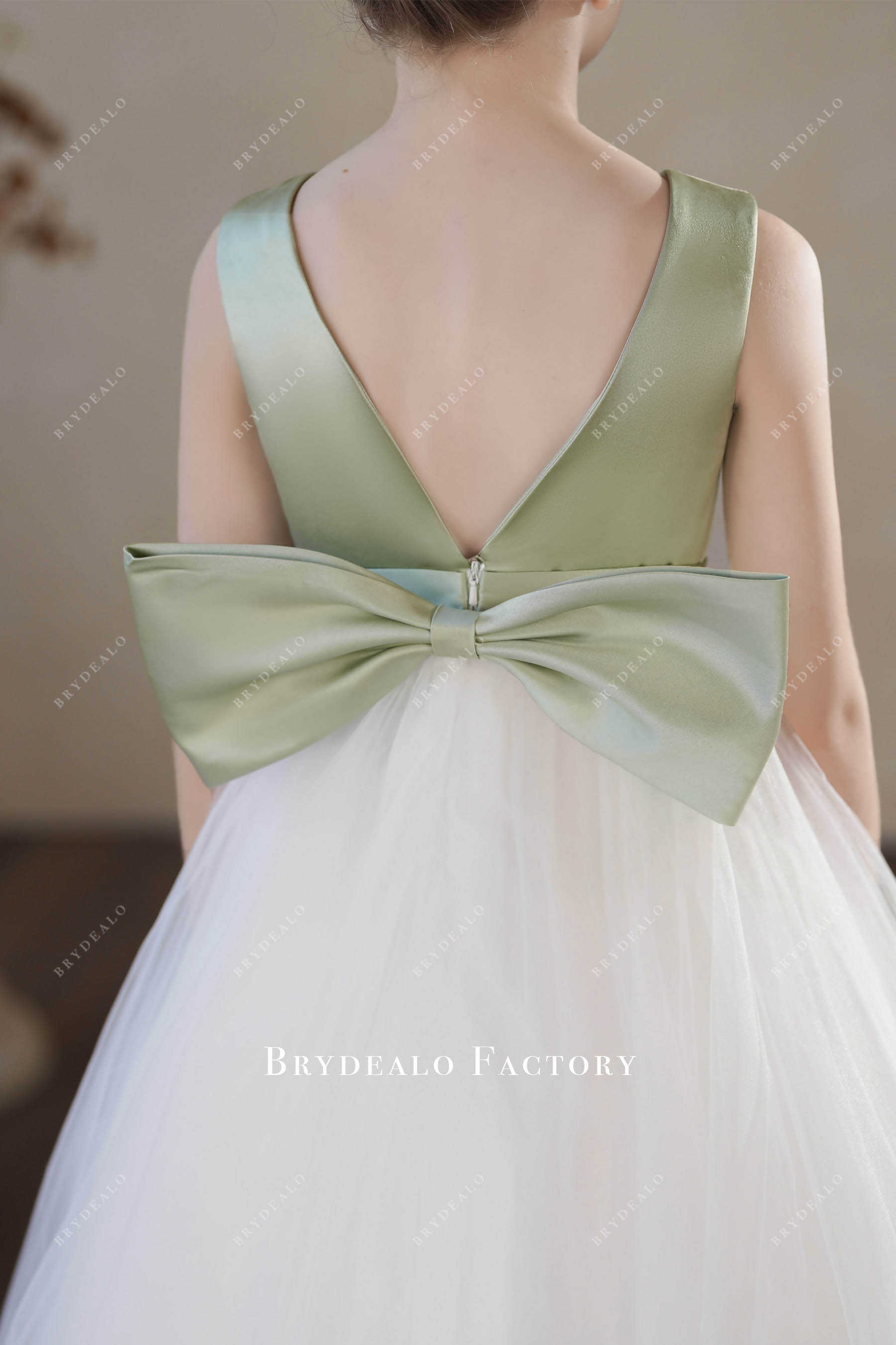 satin bowknot V-back flower girl dress