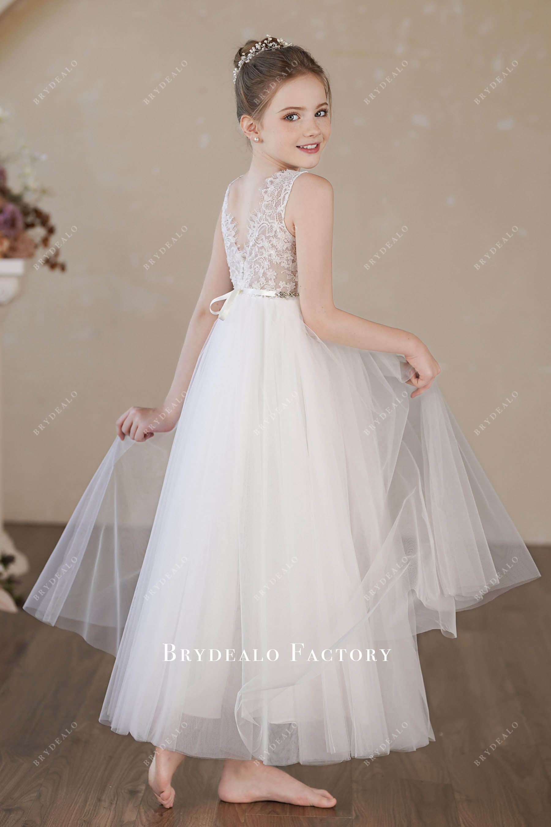 scalloped lace back tulle flower girl dress