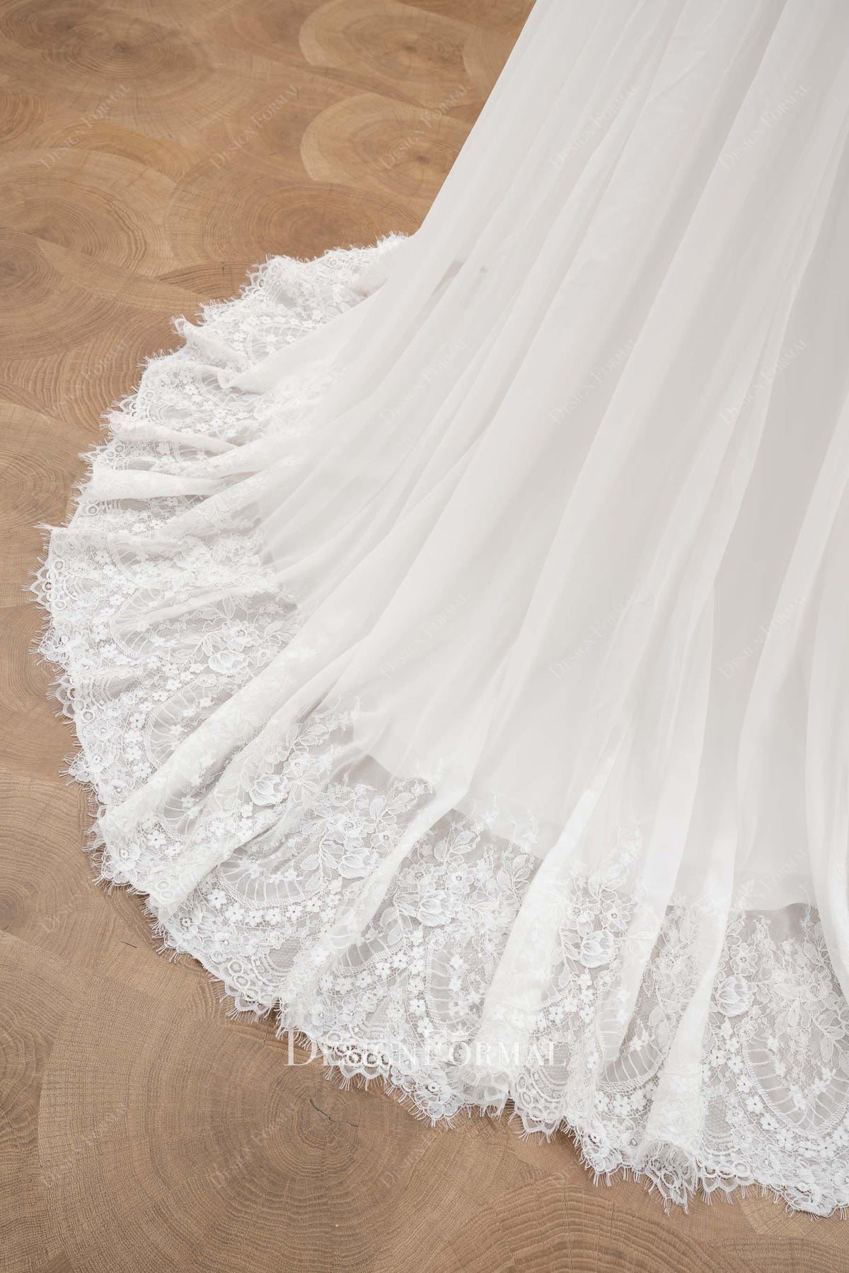 scalloped lace trim wedding dress