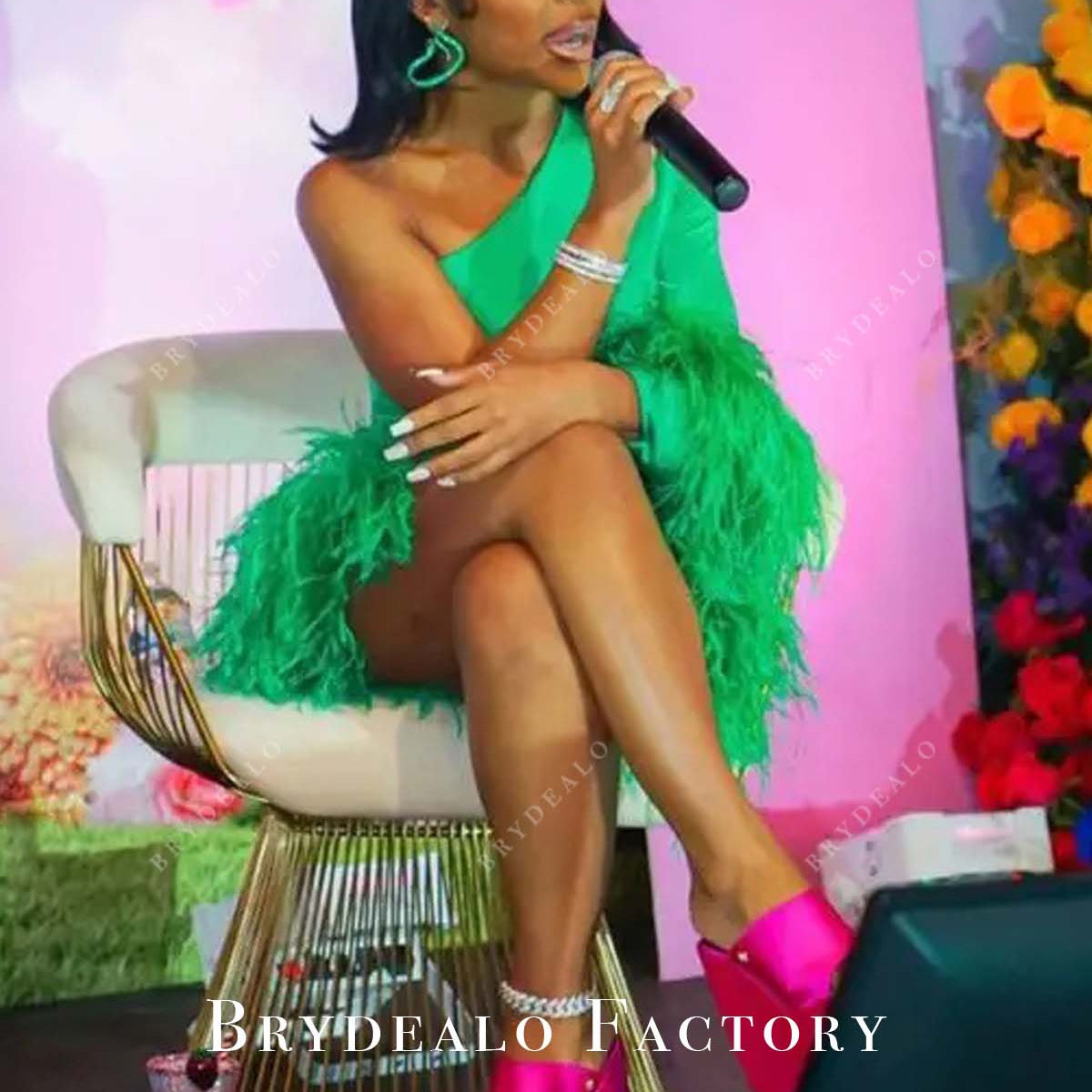 Green One Sleeve Feather Bodycon Cocktail Dress Short Homecoming Gown Green One Sleeve Feather Bodycon Cocktail Dress Short Homecoming Gown