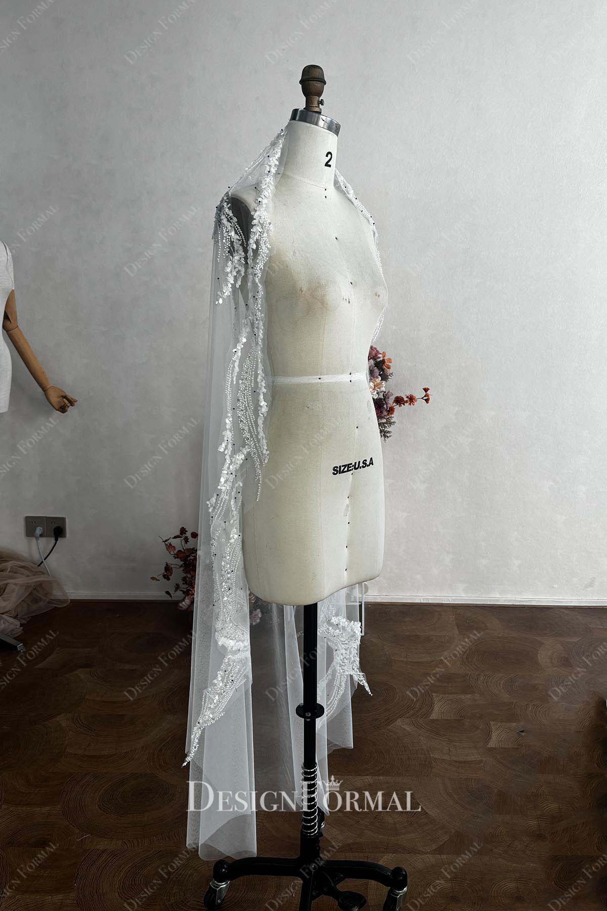 single tier raw cut bridal veil