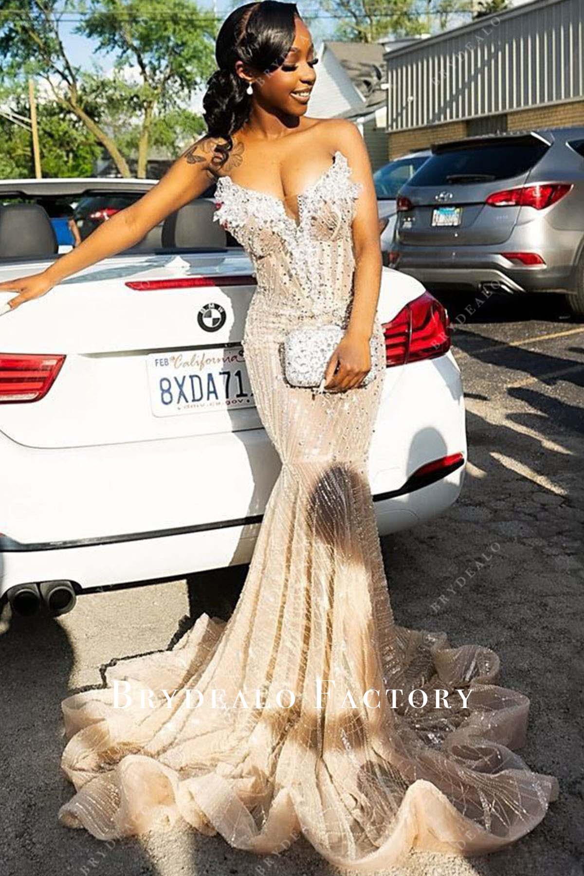 sparkly chanmagne trumpe prom dress