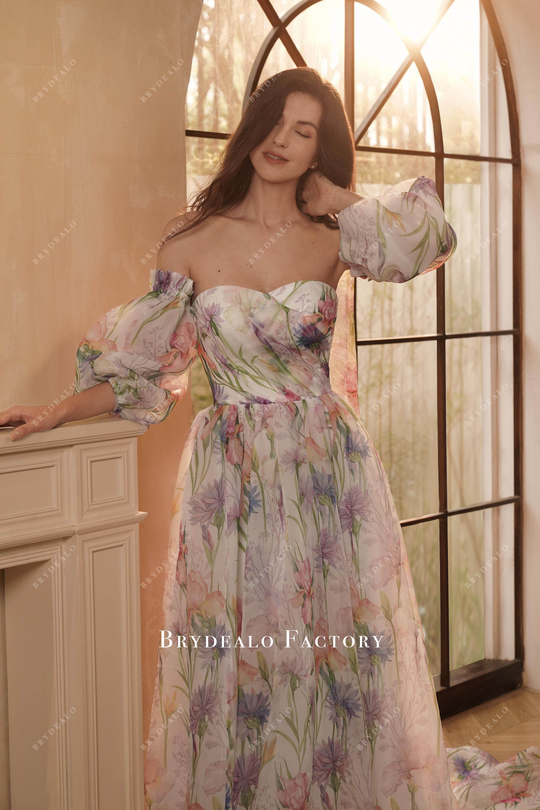 sweetheart neck wedding dress