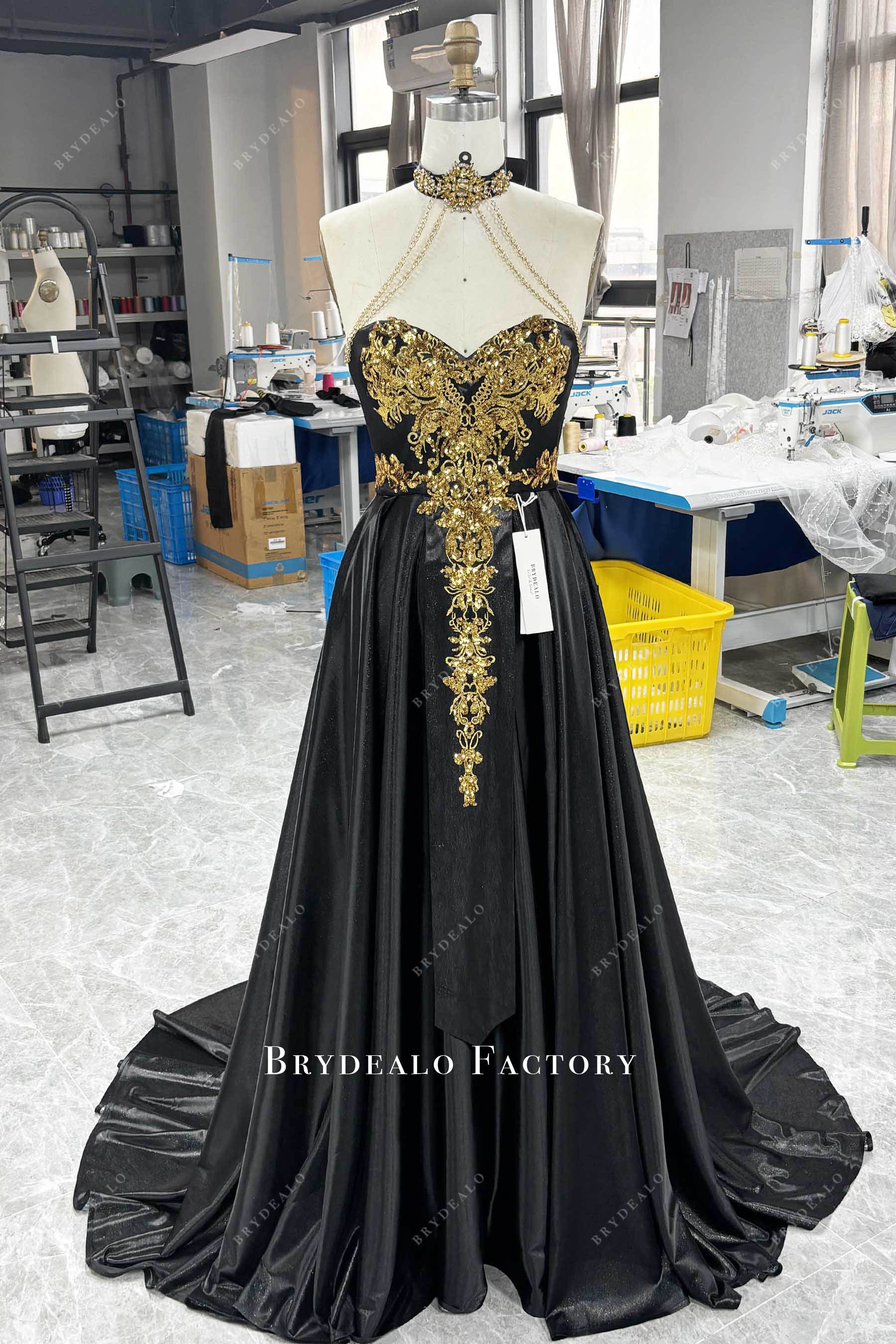 tailor-made black slits prom dress