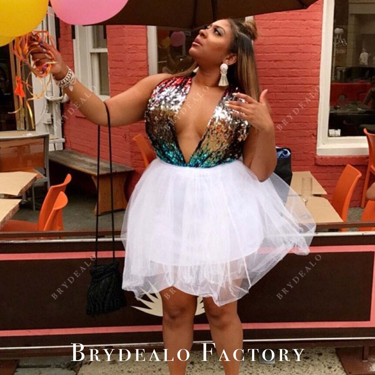 plus size prom short dresses Two-Tone Plunging Neck Tulle Plus Size Short Prom Dress