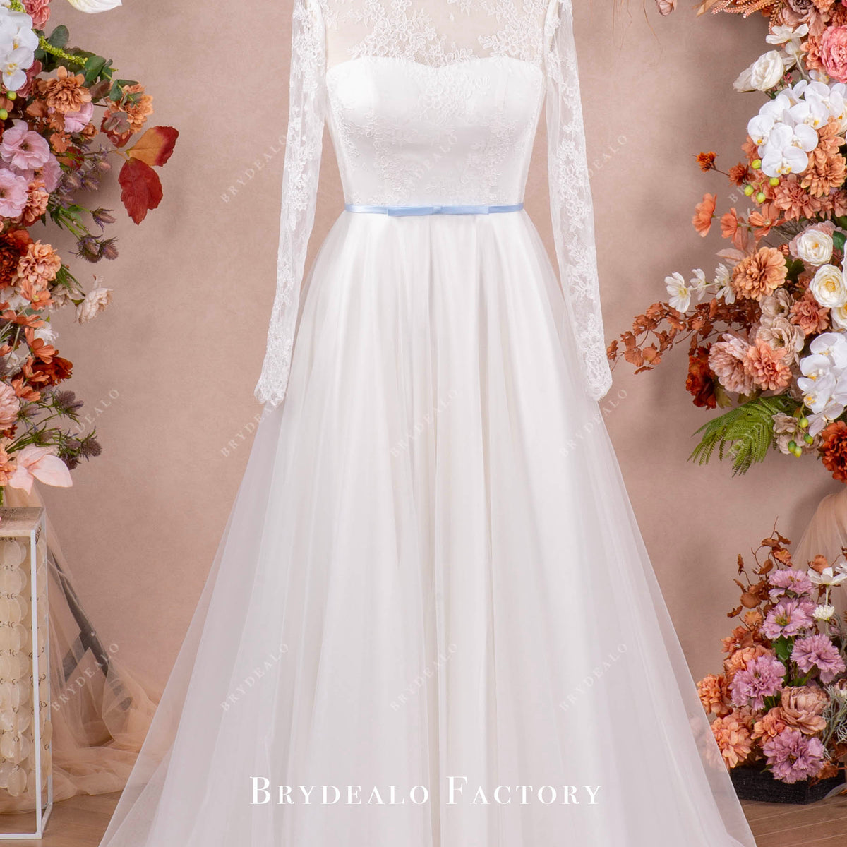 Vintage Flower Lace High Neck Sleeved Wedding Dress
