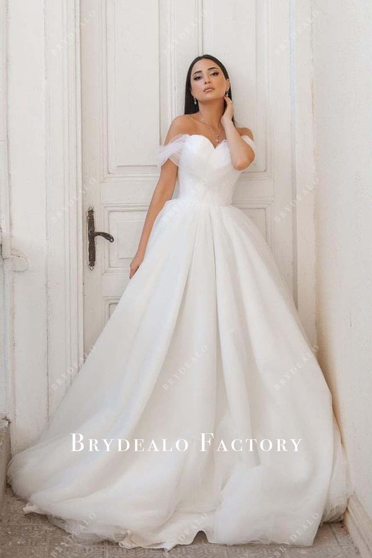 white tulle off shoulder wedding dress