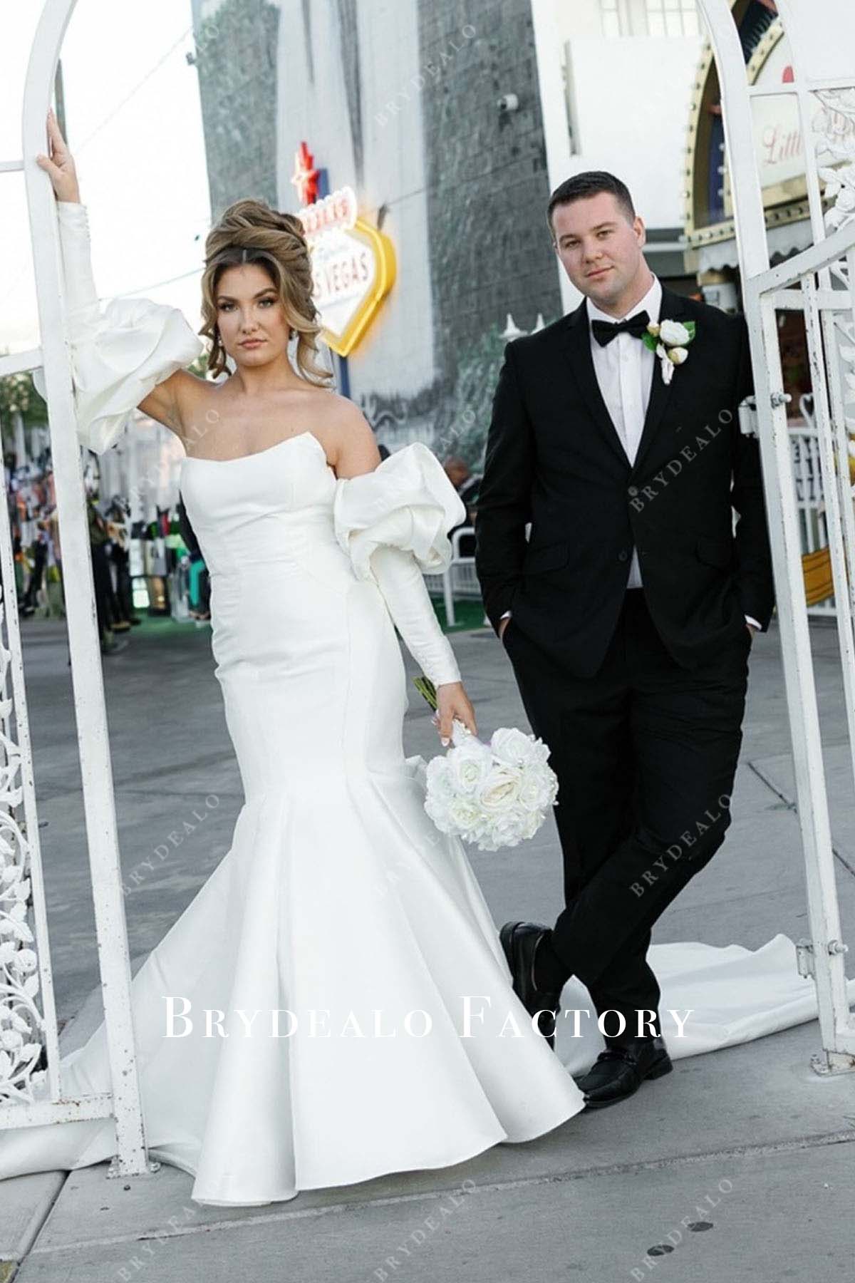 white scoop neck trumpet wedding dress