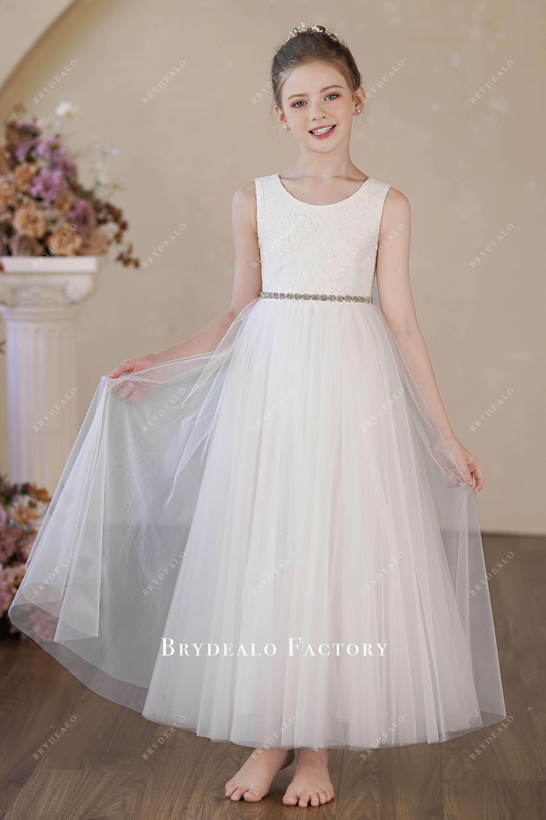 white sleeveless lace tulle flower girl dress