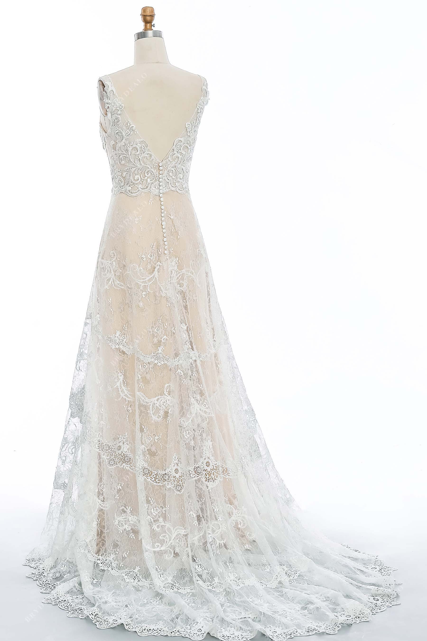 A-line lace V-back wedding dress