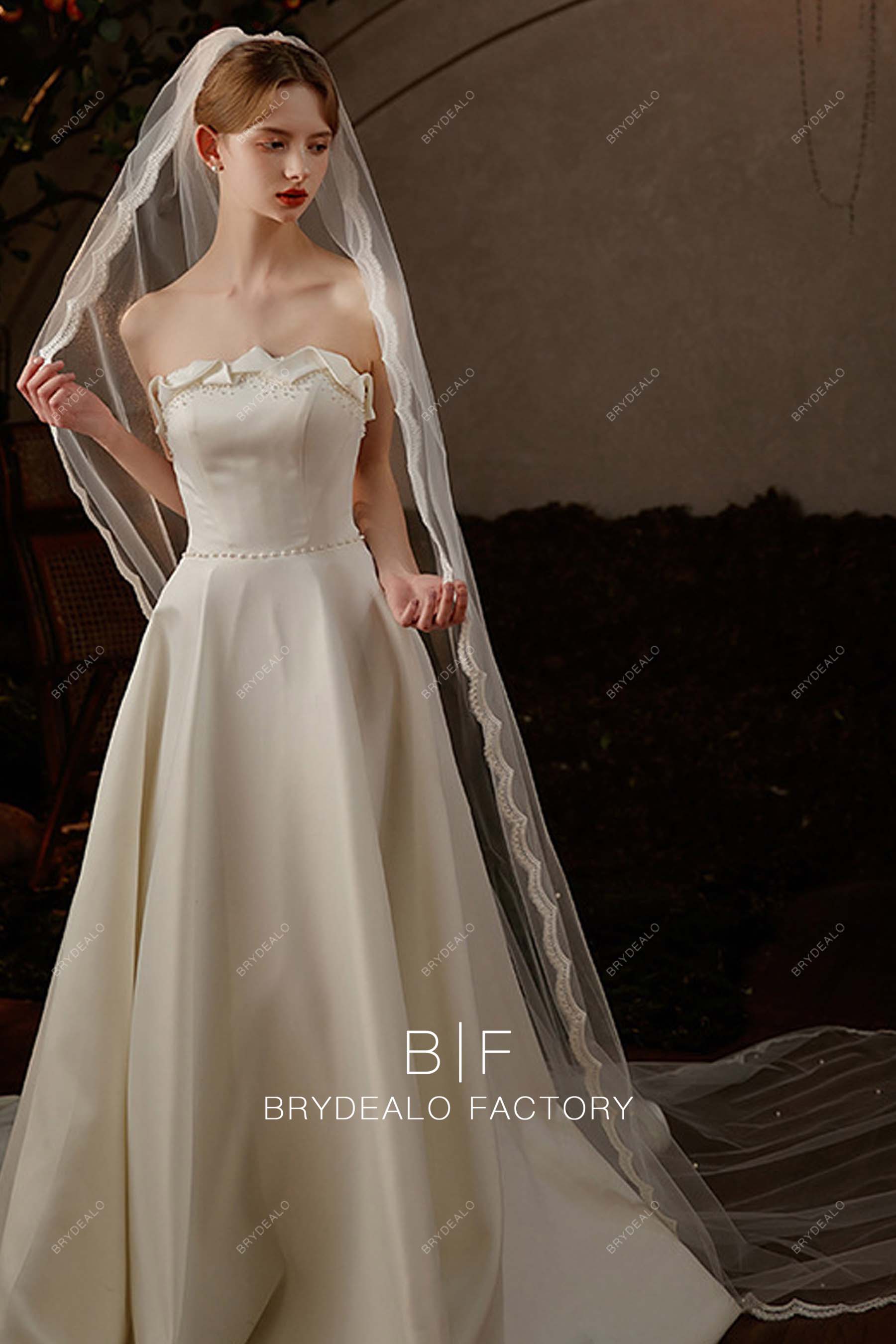 Lace Edging Single Layer Long Bridal Veil
