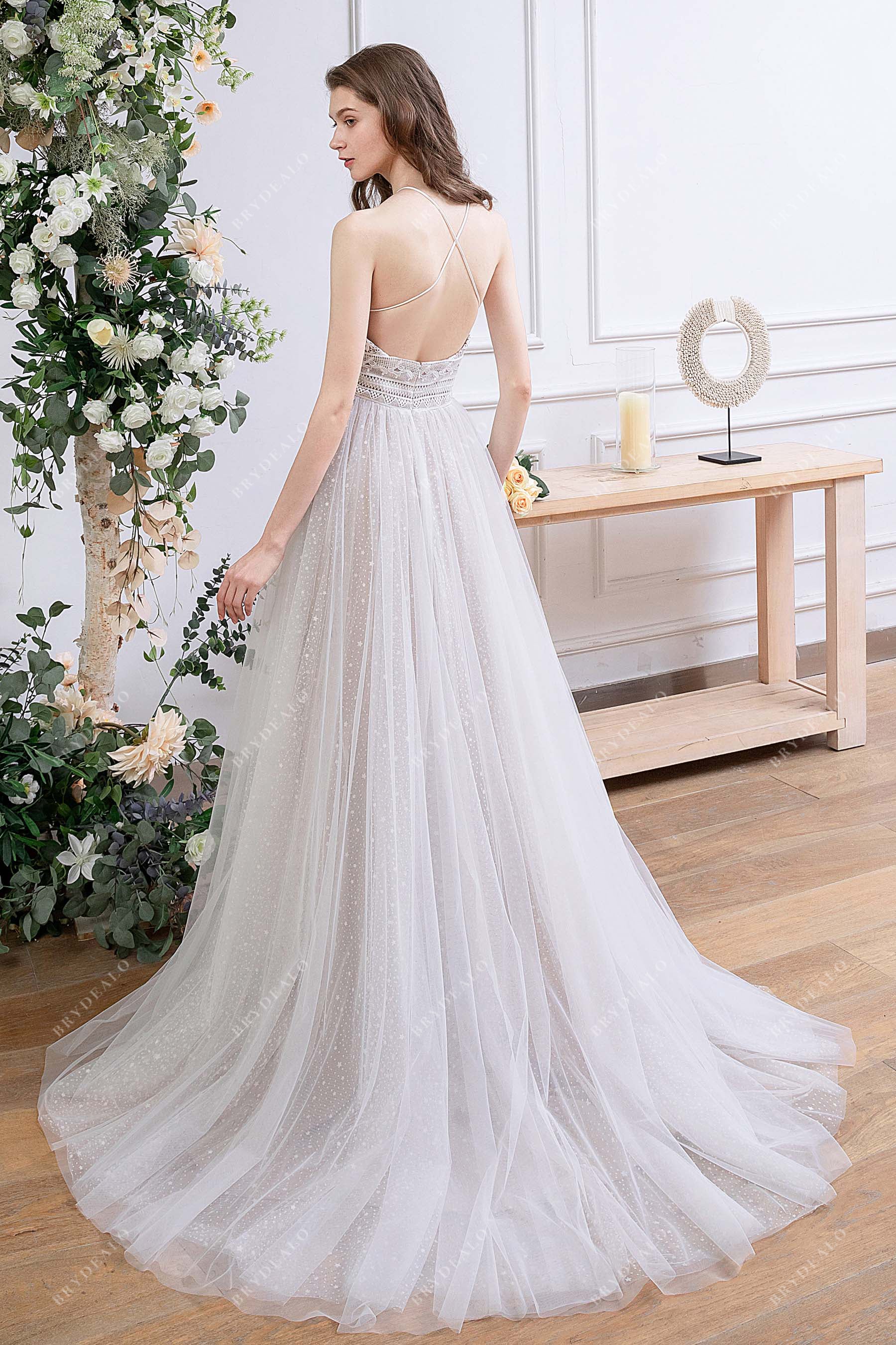 court train A-line tulle wedding gown