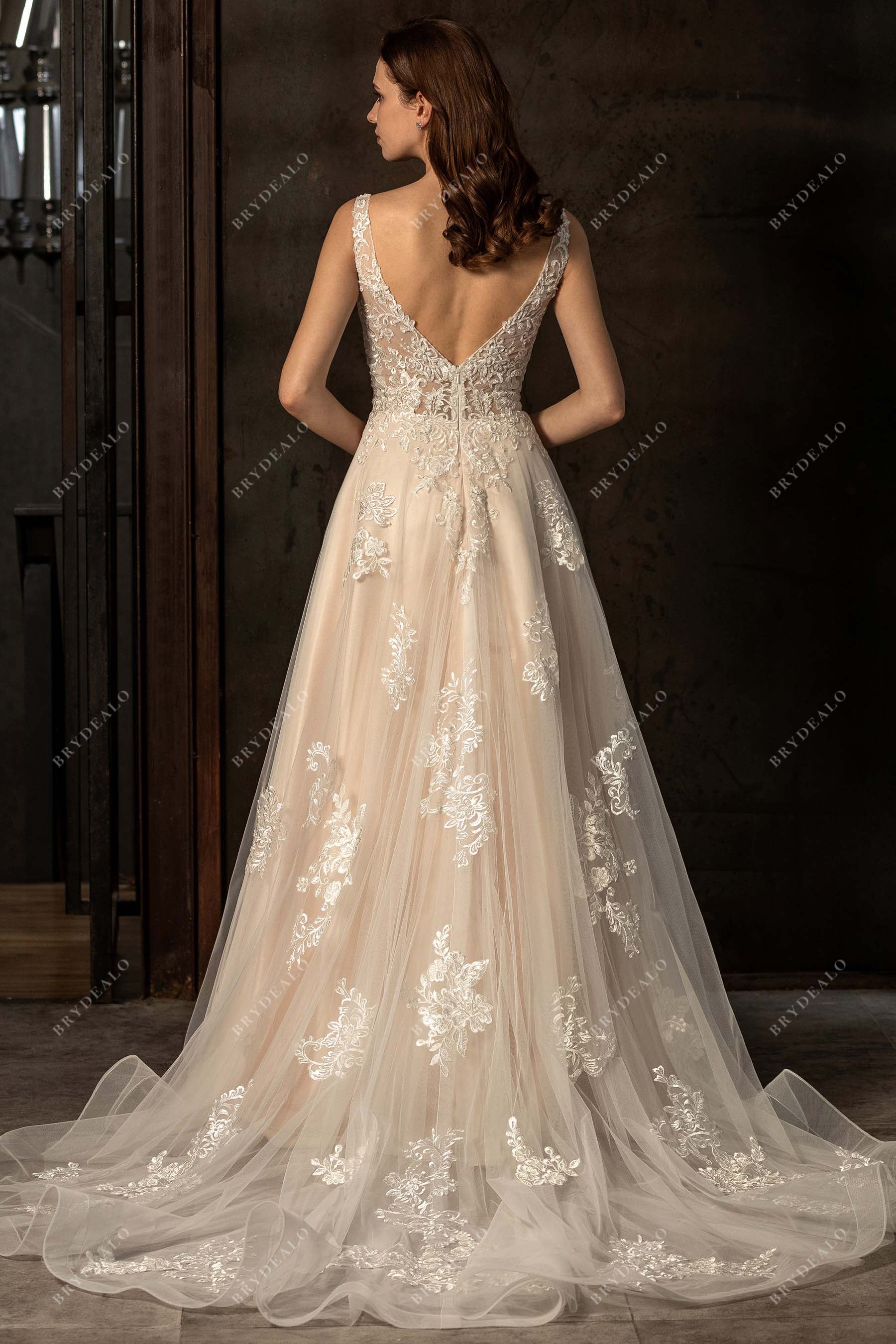 illusion V-back elegant bridal gown