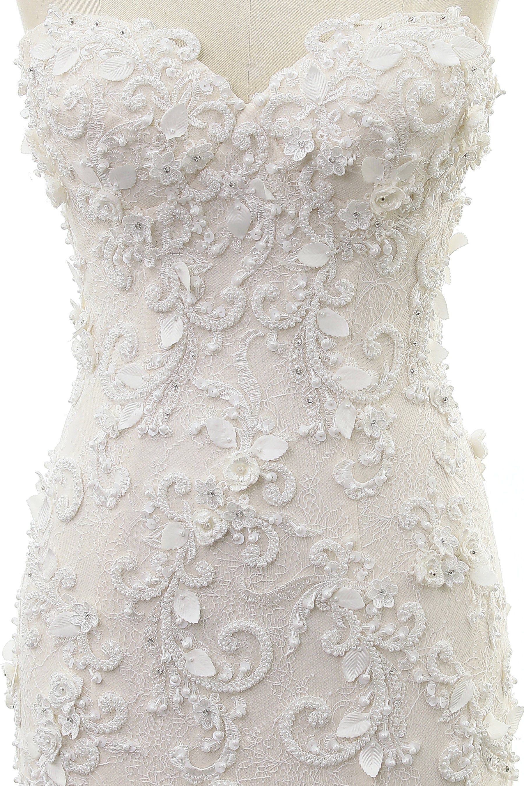 romantic 3D petals lace bridal gown