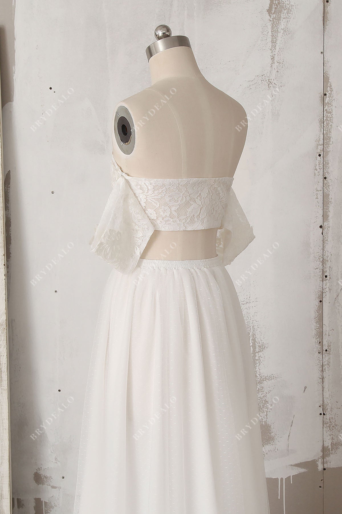 off-shoulder lace lightweight summer beach wedding gown