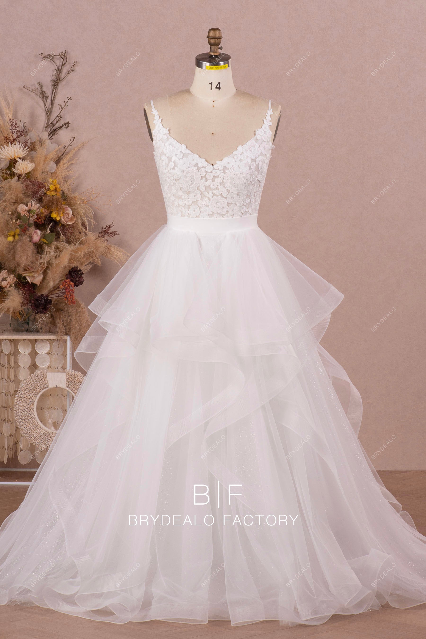 Two-piece V-neck Lace Ruffed Tulle Ball Gown Wedding Dress