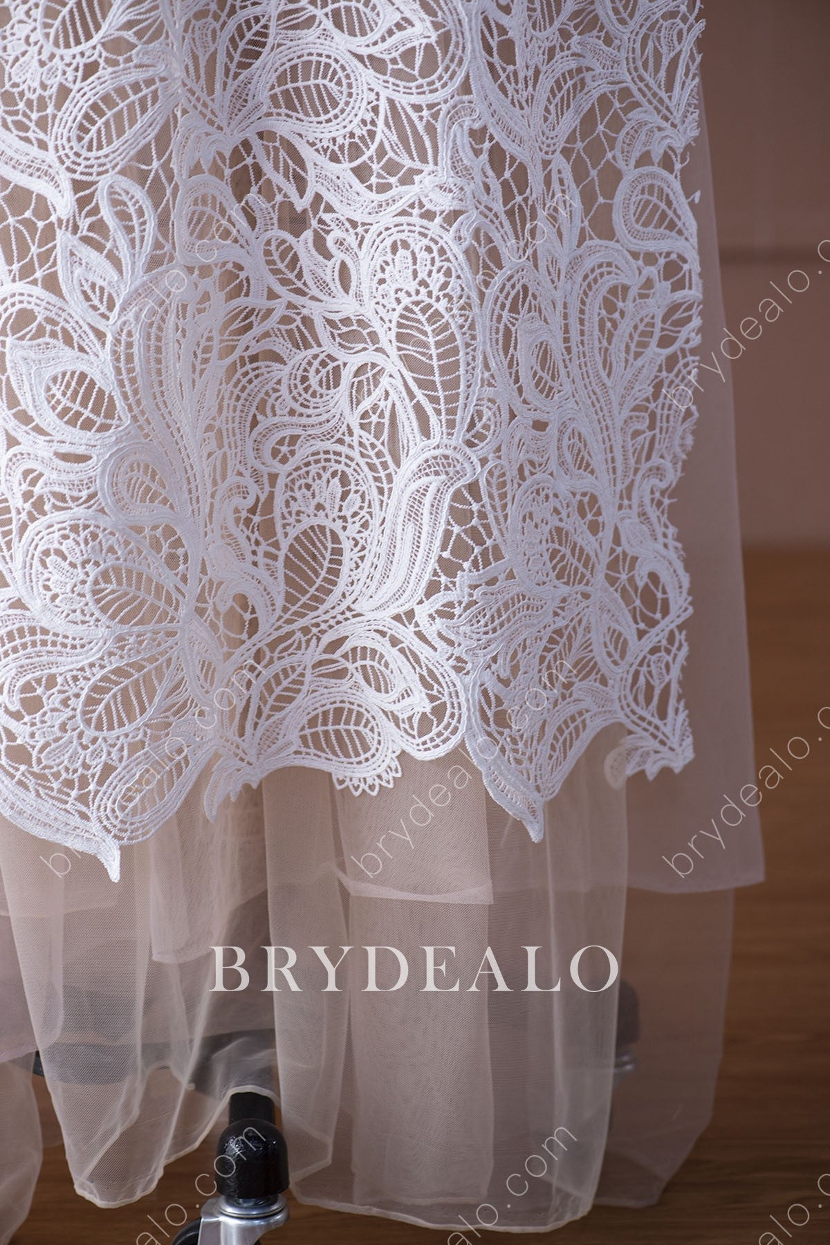 Best Abstract Crochet Bridal Lace Fabric For Sale