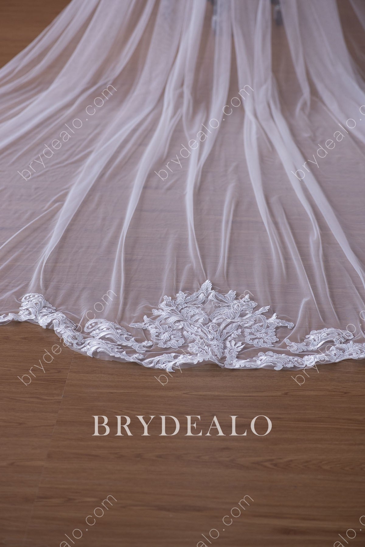 lace tulle long bridal veil