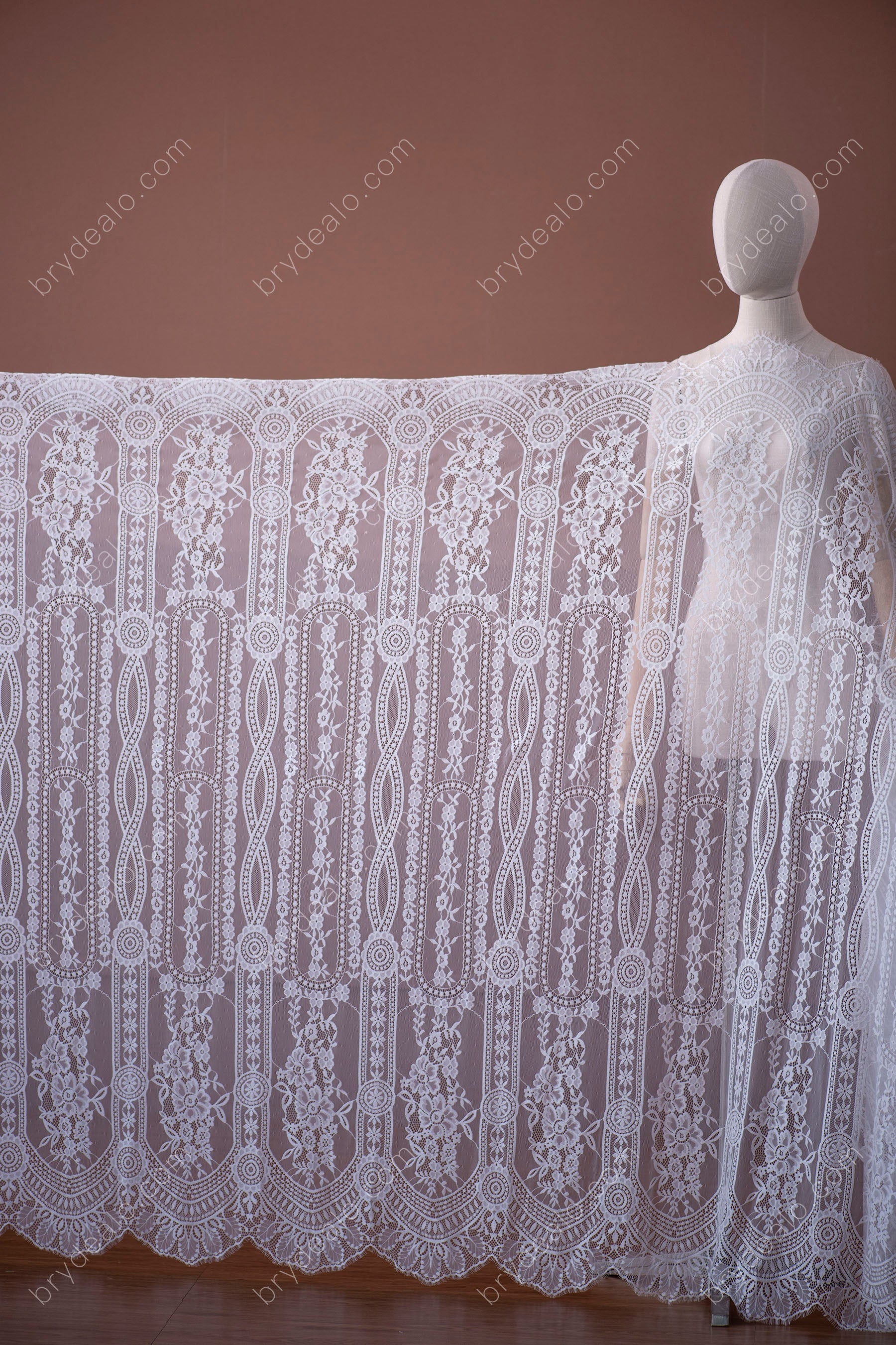 Unique Patterned Eyelash Lace Fabric for Dresses