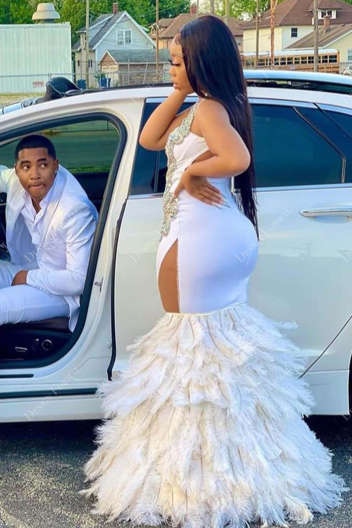 White mermaid prom 2024 dress with feathers