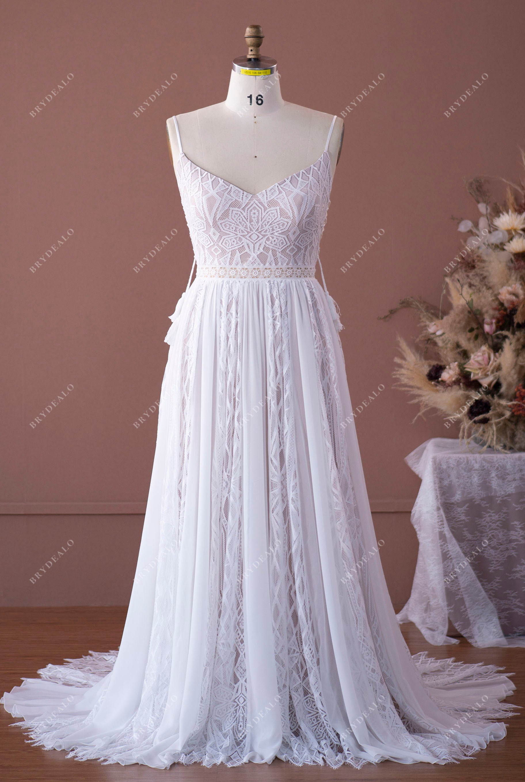 Plus Size V-neck Boho Lace Nude Beige Wedding Dress