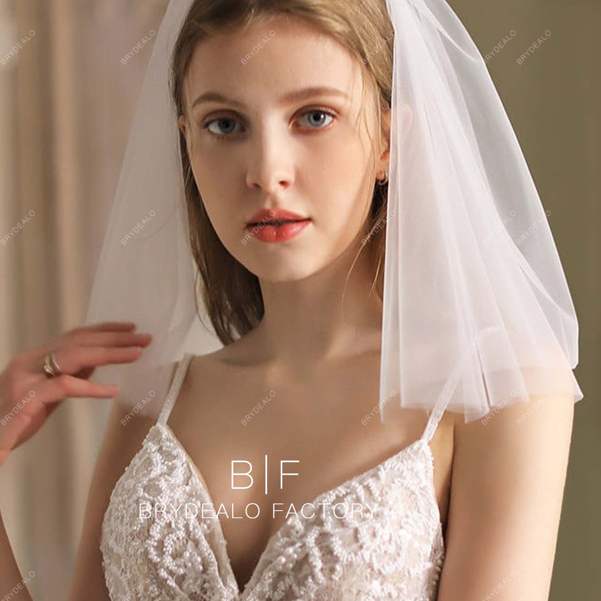 Wedding veil white bridal elegant shoulder short with gold stars elegant new Classic Shoulder Length Bridal Veil Short Wedding Tulle  main image 2