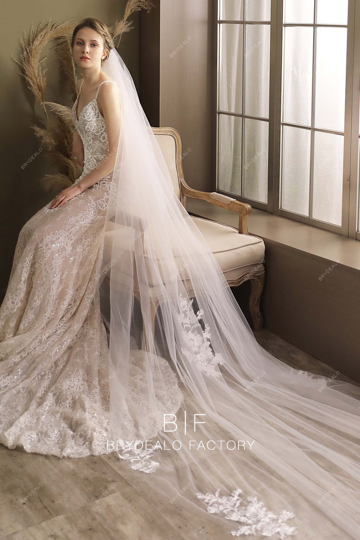 Atelier Bianca Two Tier Lace Veil main image 1