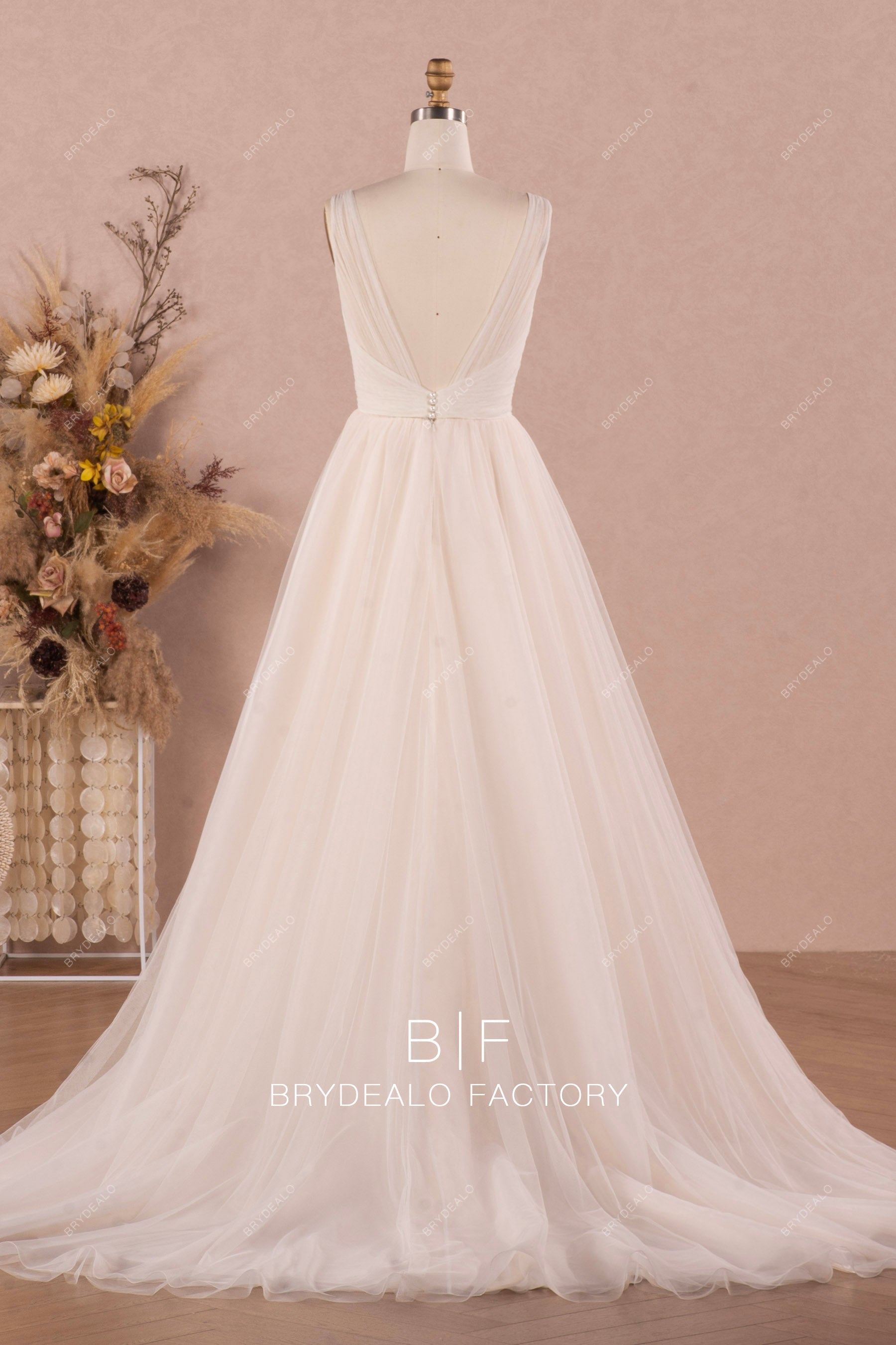 court train open back tulle autumn wedding dress