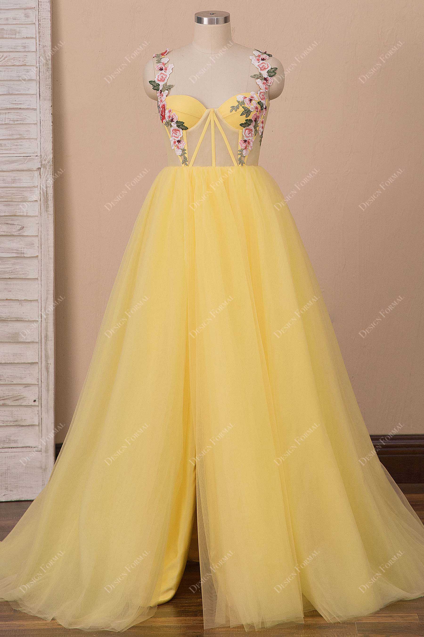 daffodil yellow tulle slit embroidery prom dress
