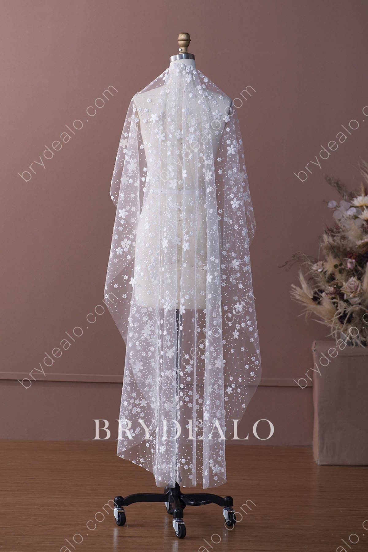 Romantic Glitter Bloom Waltz Length Bridal Comb Veil