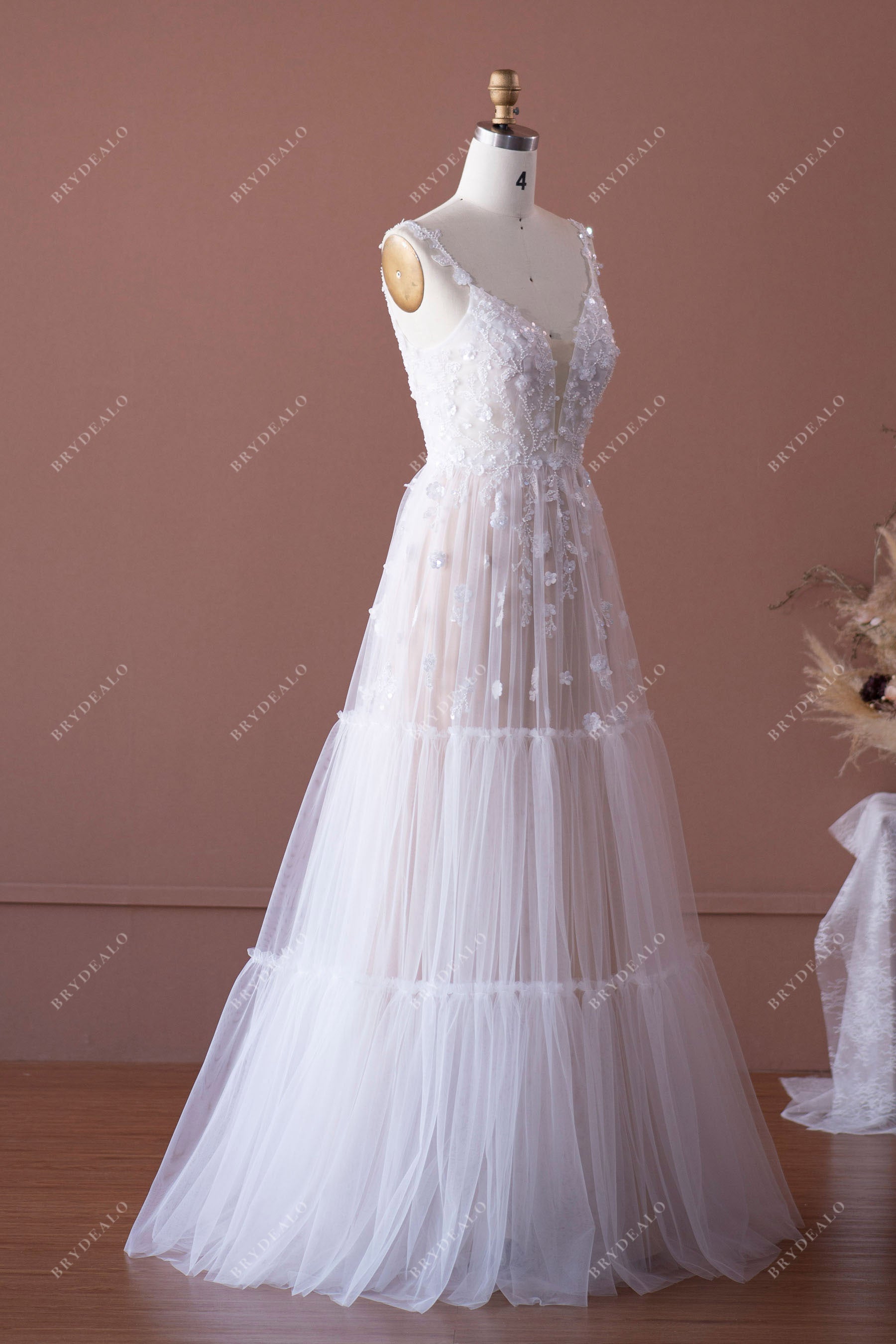 Boho Lace Sleeveless Floor Length Wedding Dress