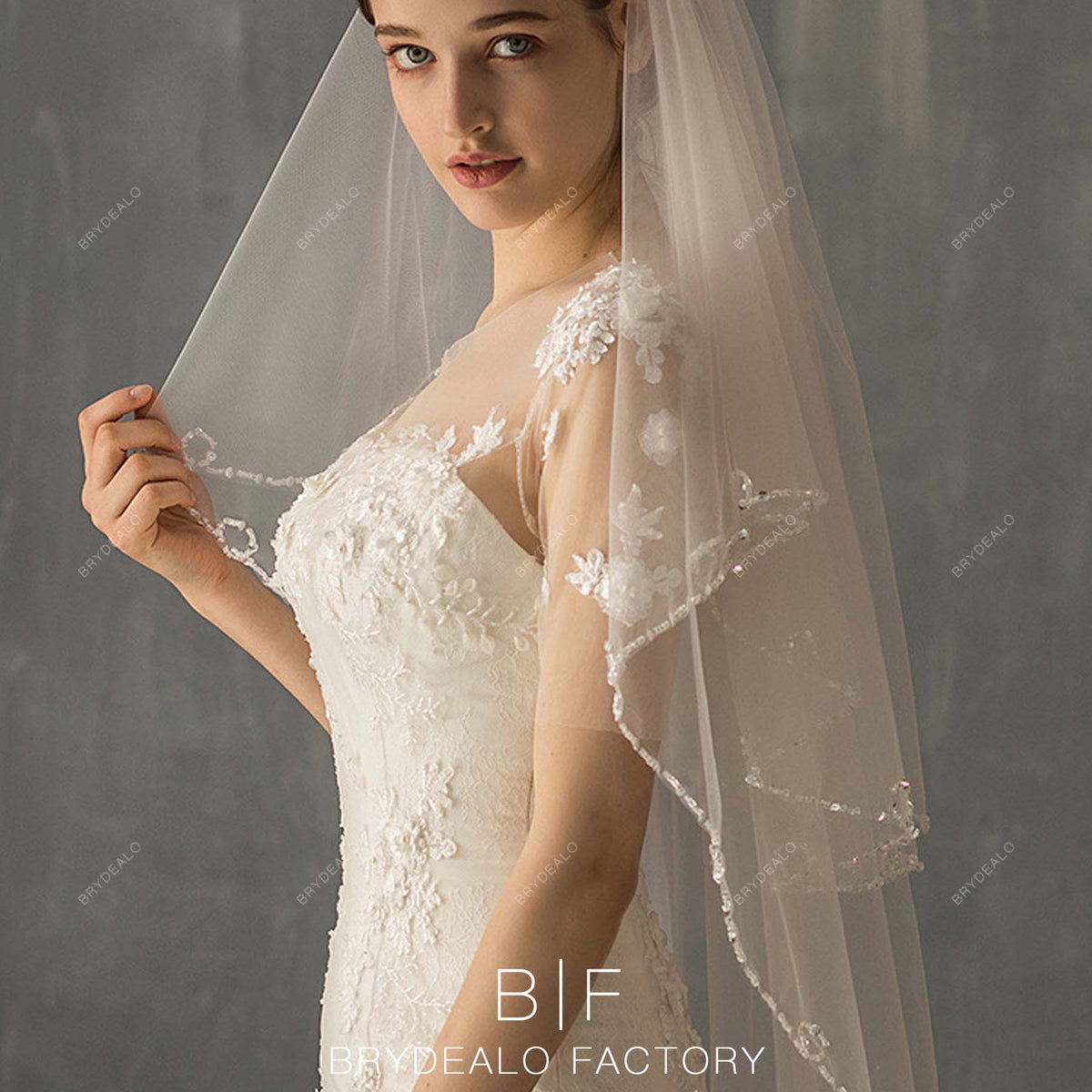Beaded Two-tiered Fingertip Length Designer Wedding Veil display picture 1