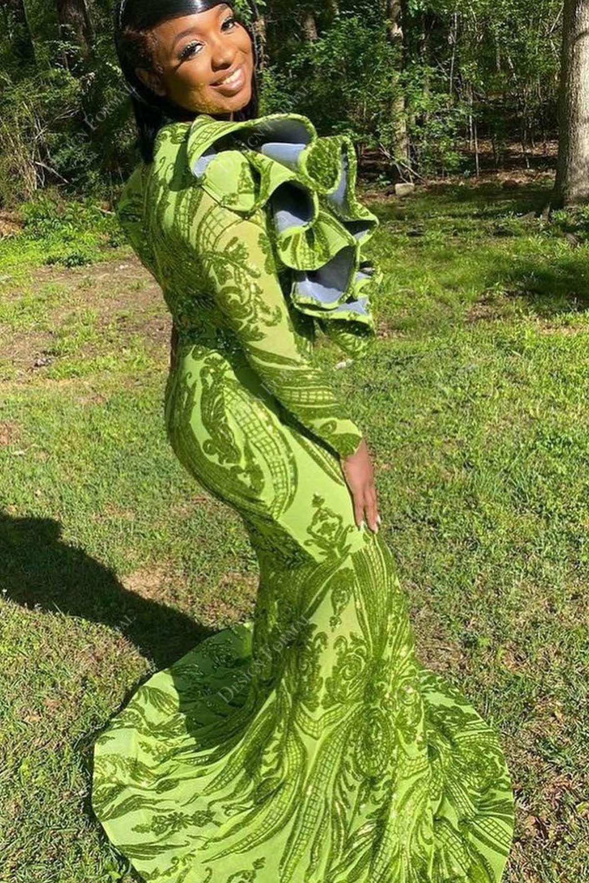 Green Sequin Long Sleeves Mermaid Prom Dress