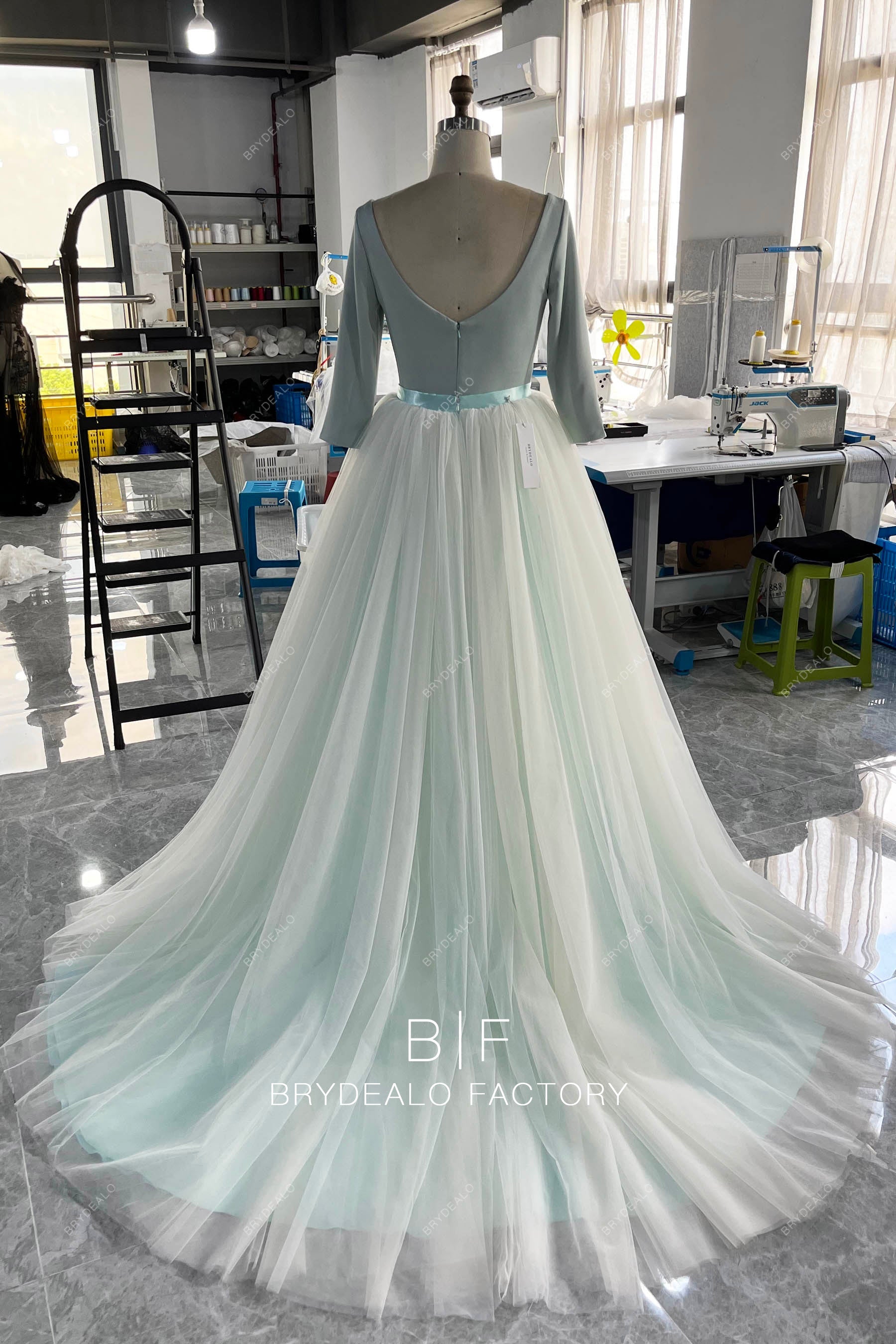 hand-made scoop back long train wedding dress