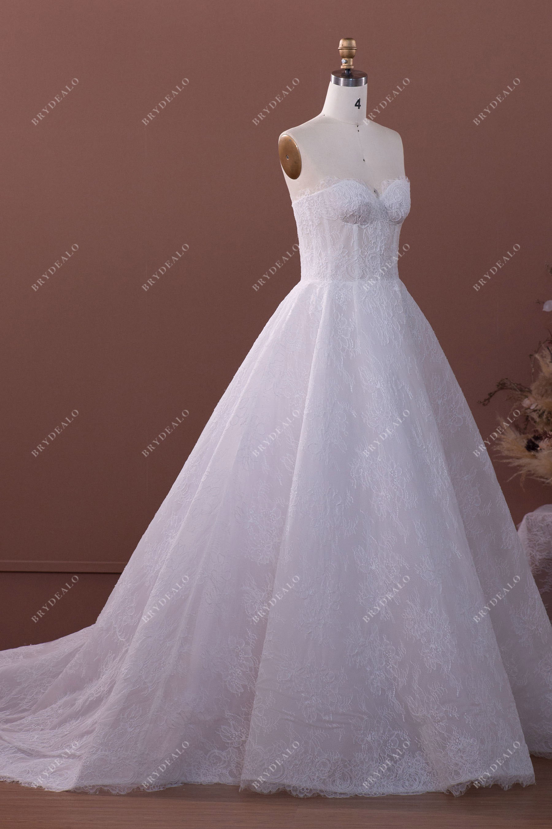 custom sweetheart neck corset lace bridal gown