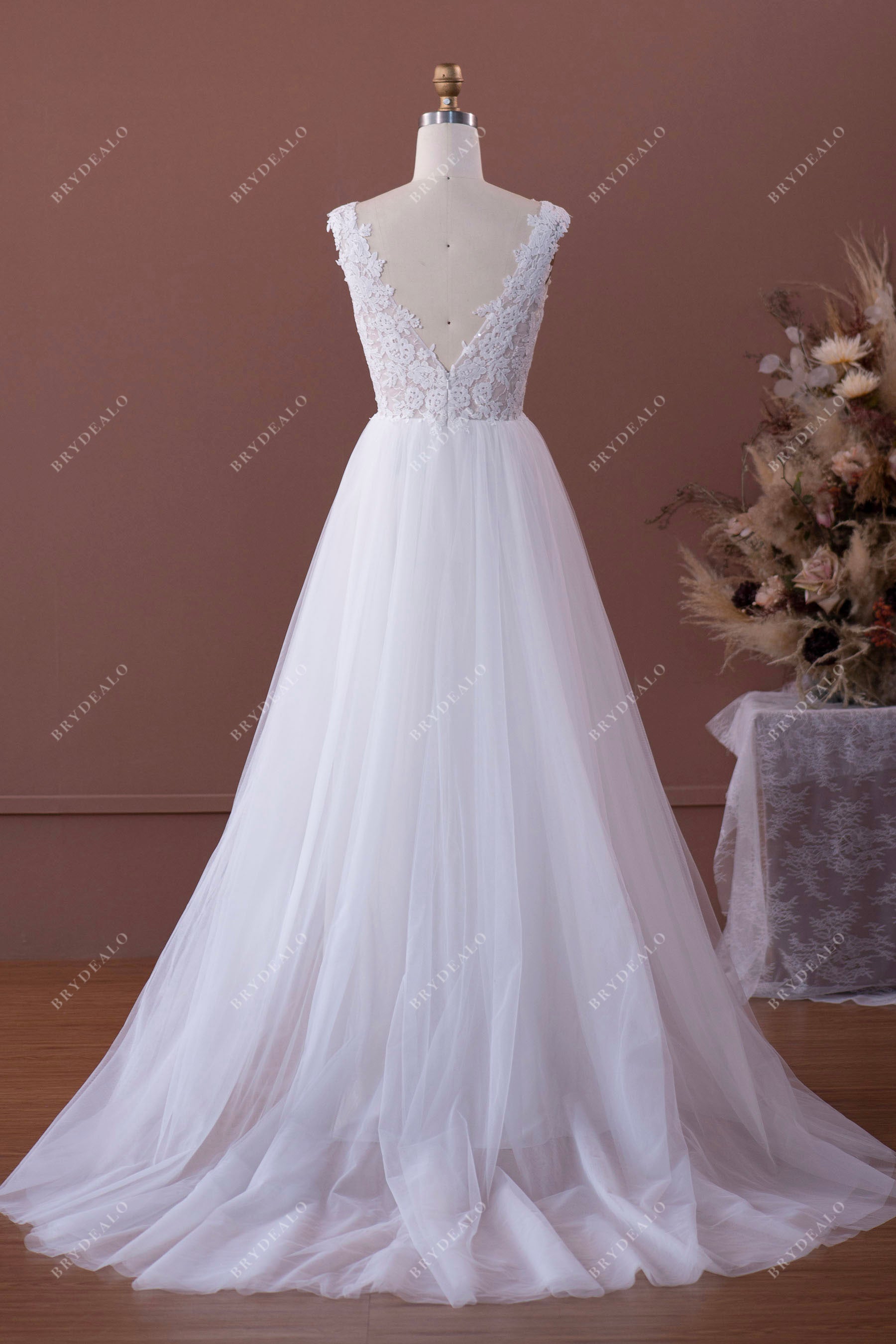 Open V-back Court Train Tulle Wedding Dress