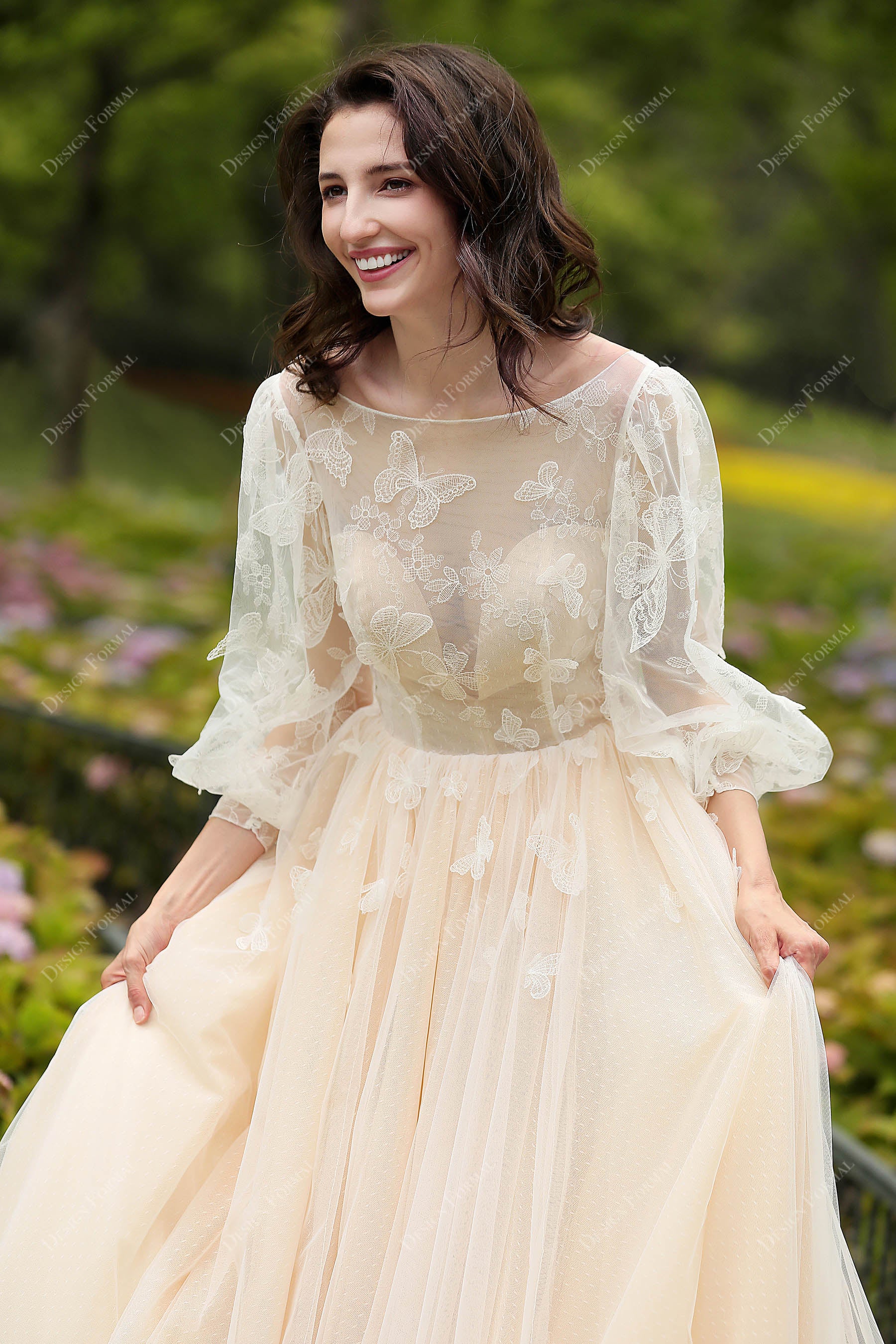 Illusion Neck Lace Tulle Wedding Dress