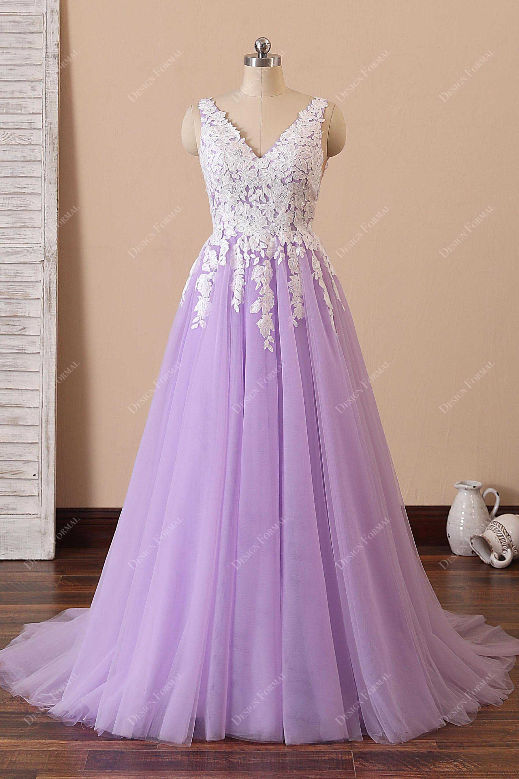 ivory lace V-neck lilac tulle prom dress 